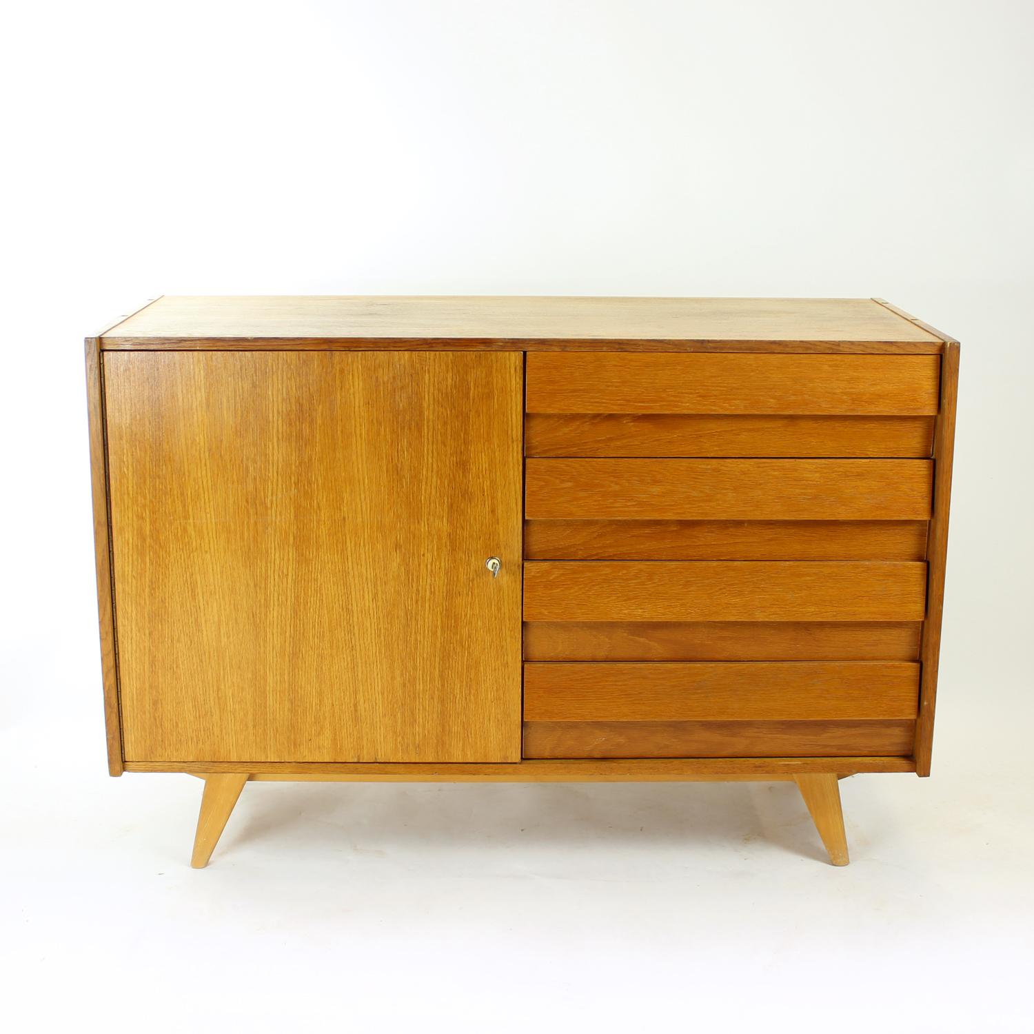 Mid-Century Modern Tall Sideboard U 459 By Jiri Jiroutek For Interier Praha, 1960s For Sale