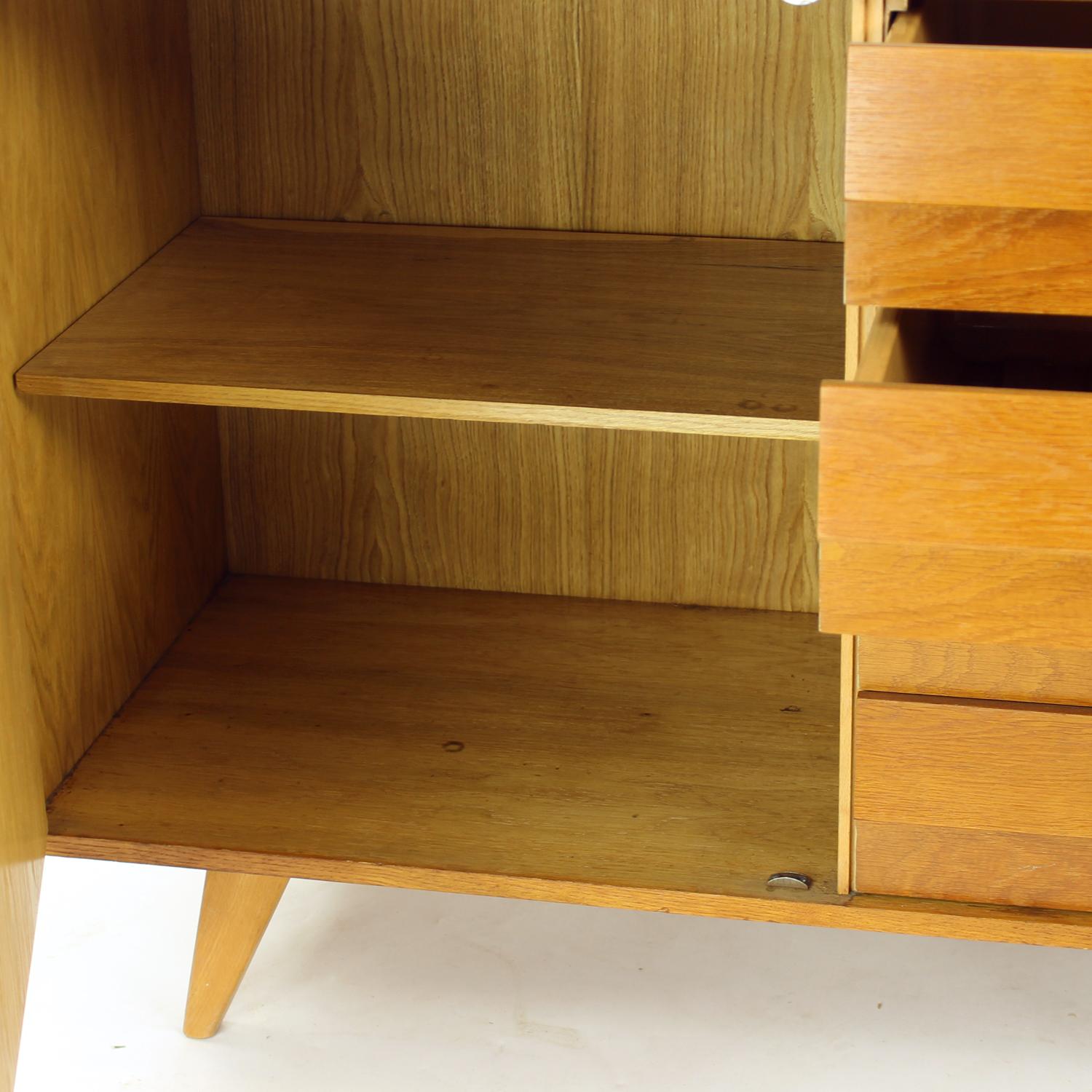 Tall Sideboard U 459 By Jiri Jiroutek For Interier Praha, 1960s In Excellent Condition For Sale In Zohor, SK