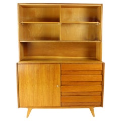 Grand buffet U 459 de Jiri Jiroutek pour Interier Praha, années 1960