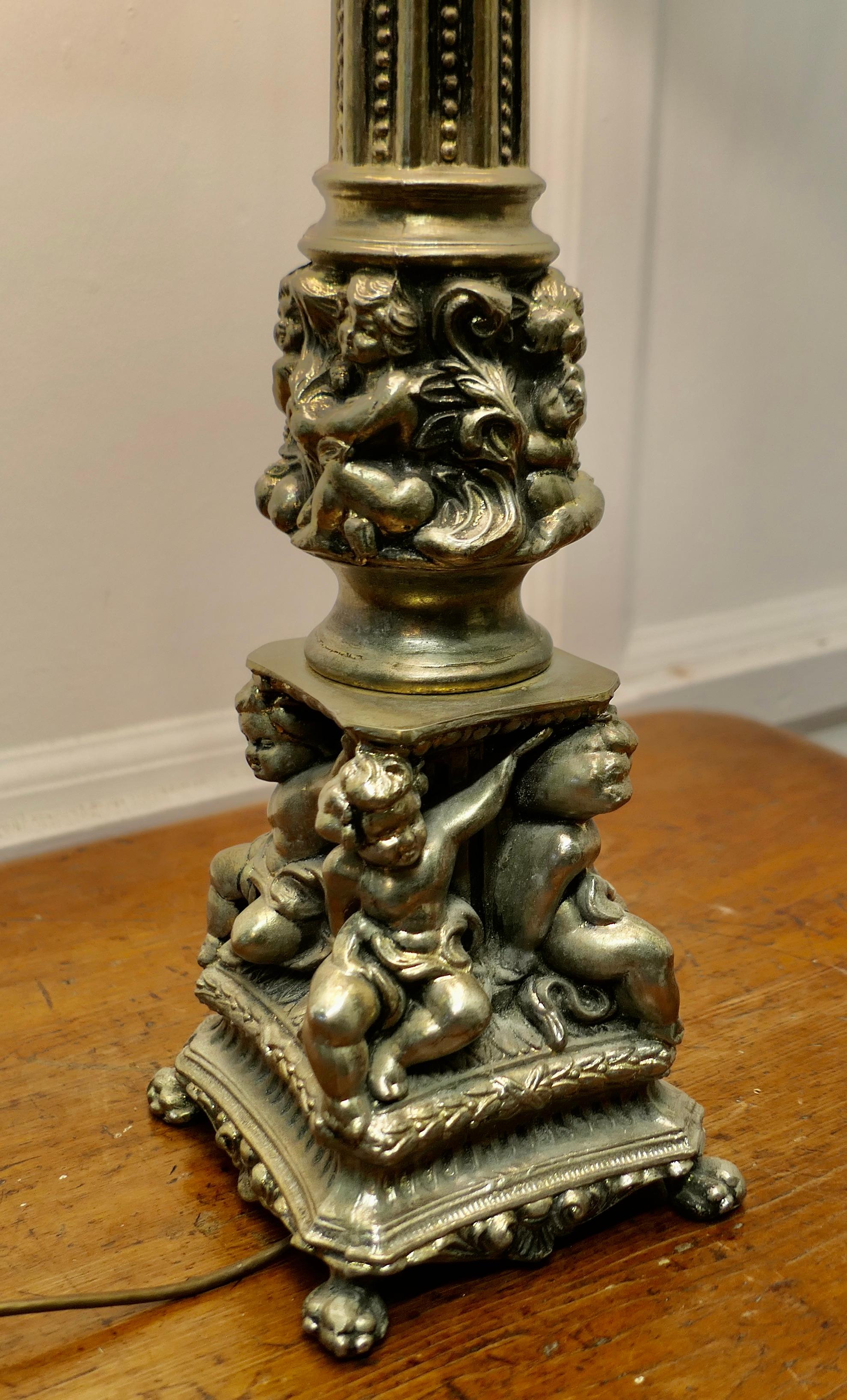 Tall Silver Gilt Metal Table Lamp with Putti    In Good Condition For Sale In Chillerton, Isle of Wight