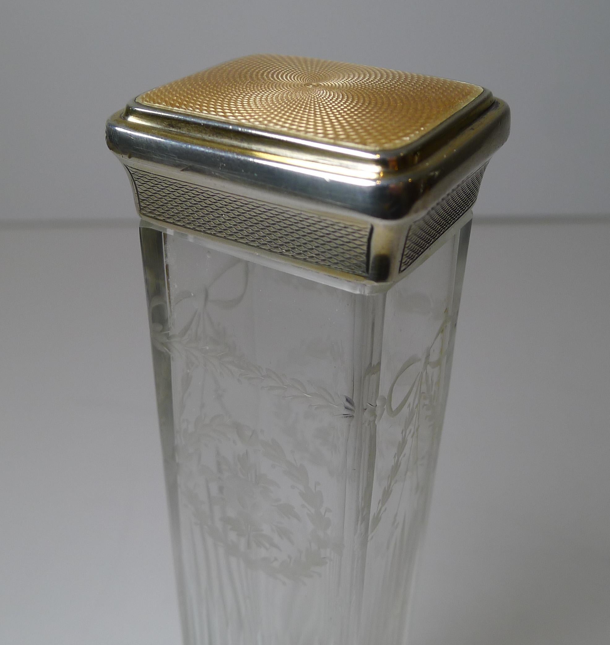 Vaso alto con coperchio in argento e smalto Guilloche di Goldsmith's and Silversmith's Co. in vendita 4