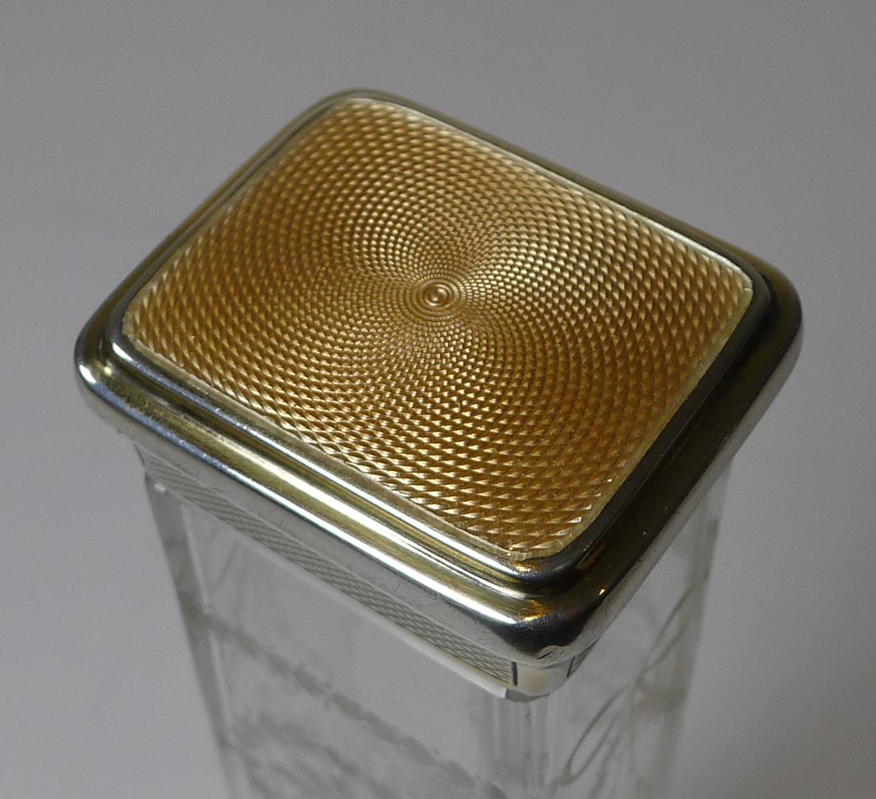 Tarro alto con tapa de plata y esmalte guilloché de Goldsmith's and Silversmith's Co. en venta 1