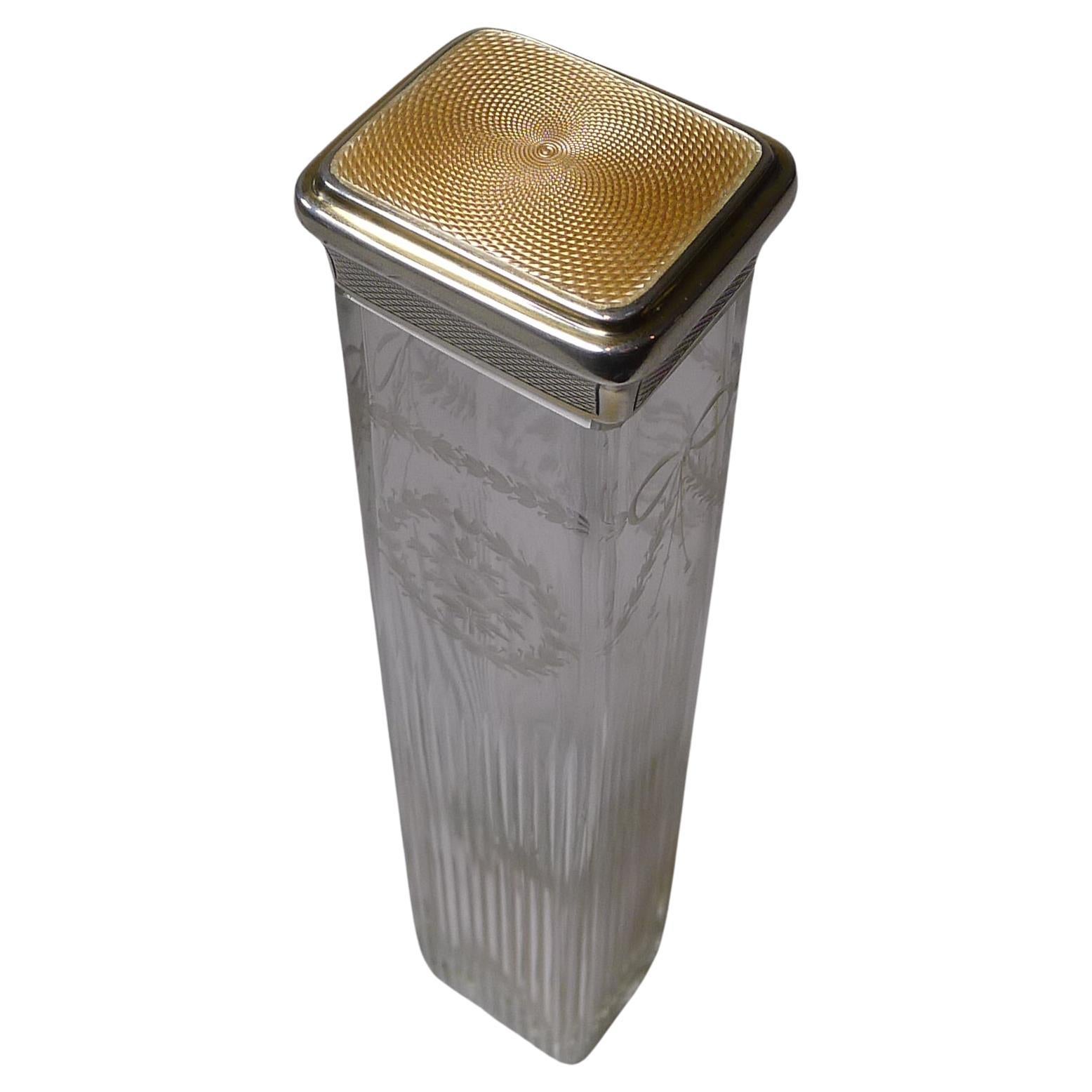 Tarro alto con tapa de plata y esmalte guilloché de Goldsmith's and Silversmith's Co.