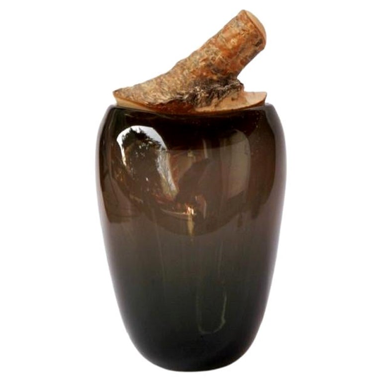 Hohe Schale aus rauchigem Zweig, Pia Wüstenberg