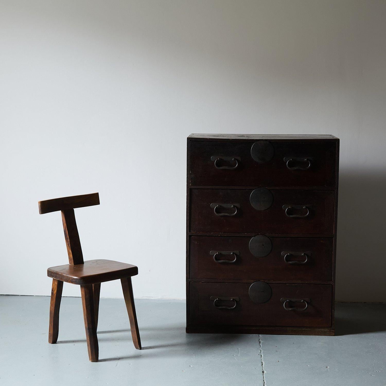 Wood Tall solid cedar wood Taishō period storage Tansu, 1915s