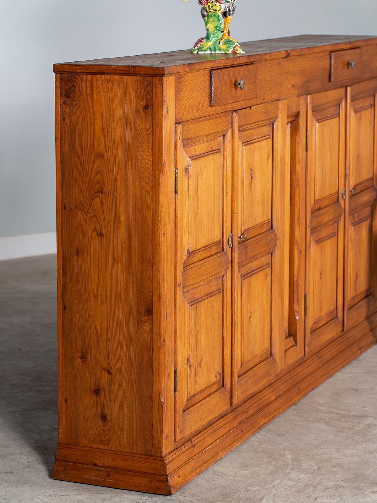 Tall Solid Pine Vintage French Buffet Credenza Cabinet, circa 1930 For Sale 7