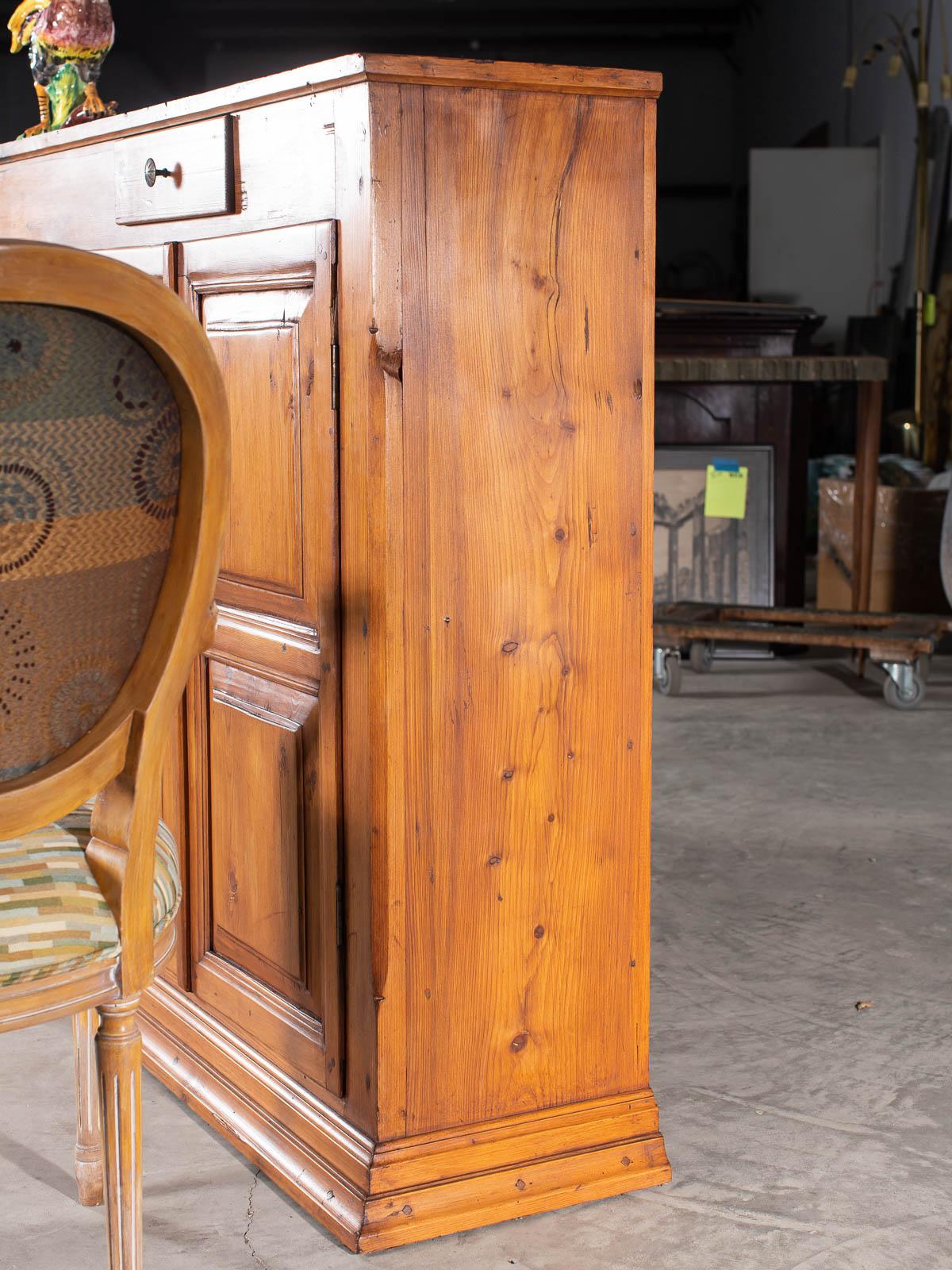 Tall Solid Pine Vintage French Buffet Credenza Cabinet, circa 1930 For Sale 8