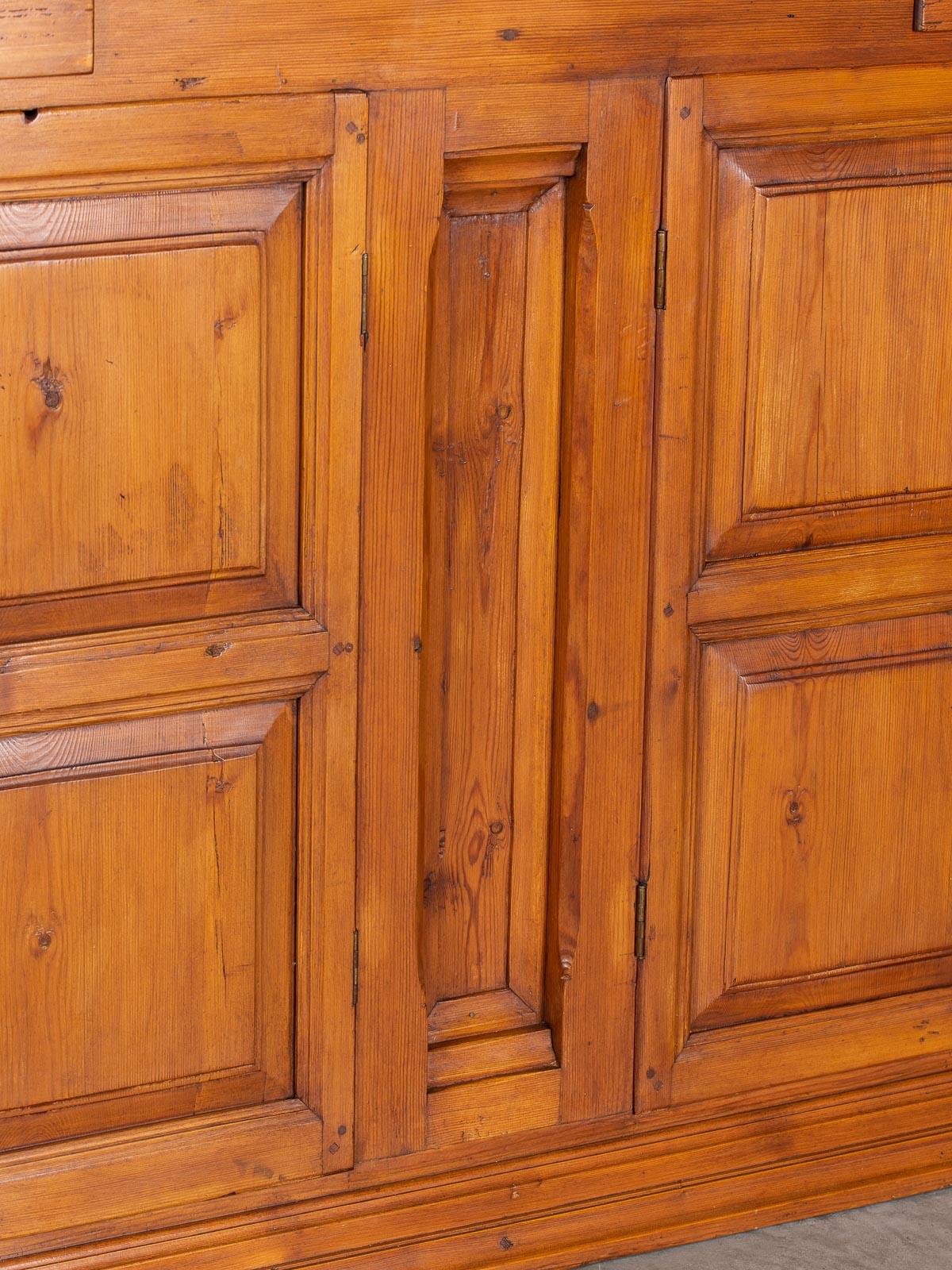 Tall Solid Pine Vintage French Buffet Credenza Cabinet, circa 1930 For Sale 3