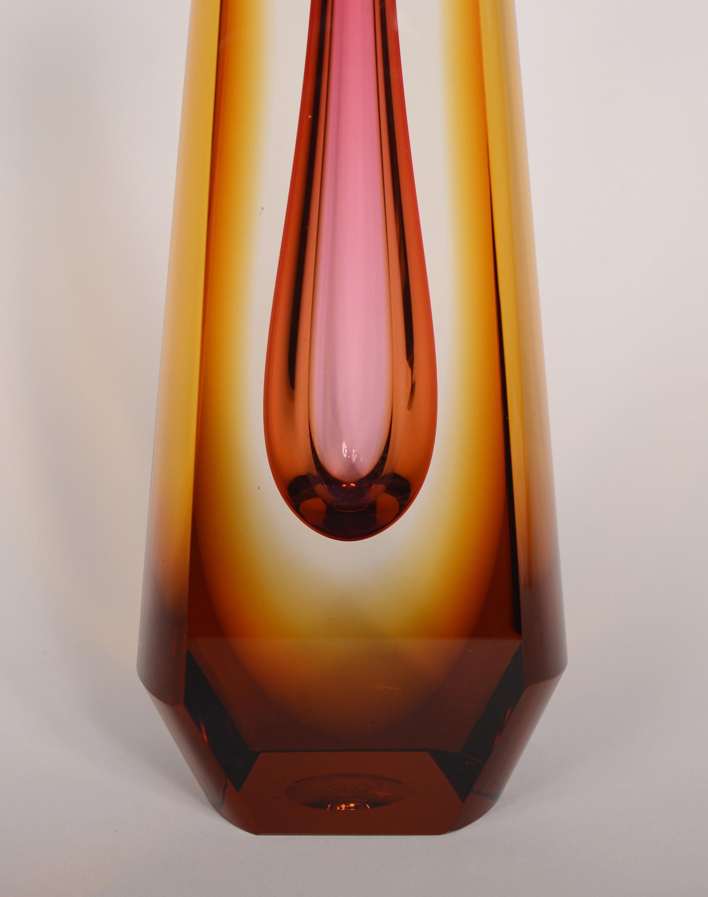 Tall Sommerso Faceted Vase by Pavel Hlava for Exbor In Good Condition In San Mateo, CA