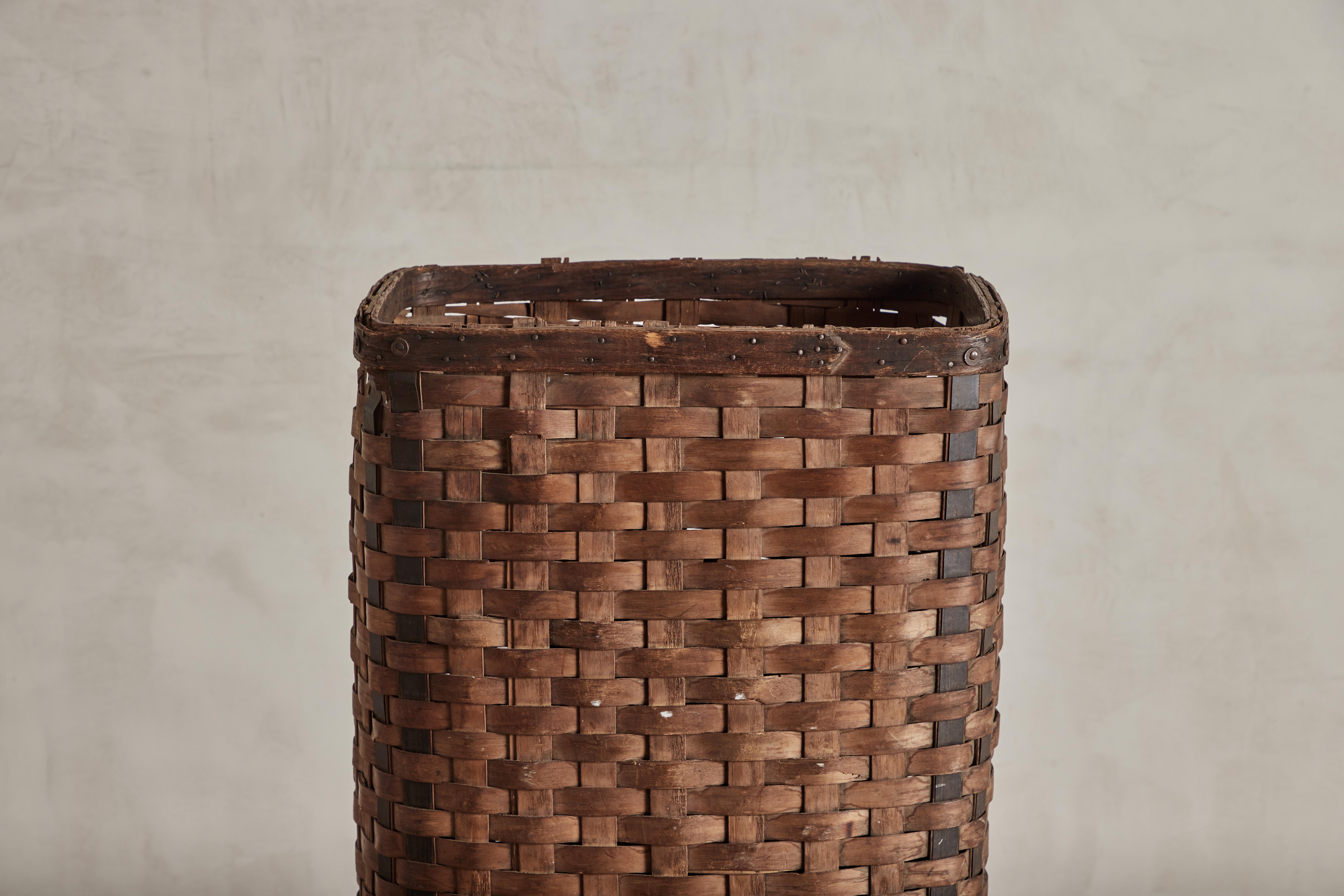 Tall Splint Wood Basket In Fair Condition For Sale In Los Angeles, CA