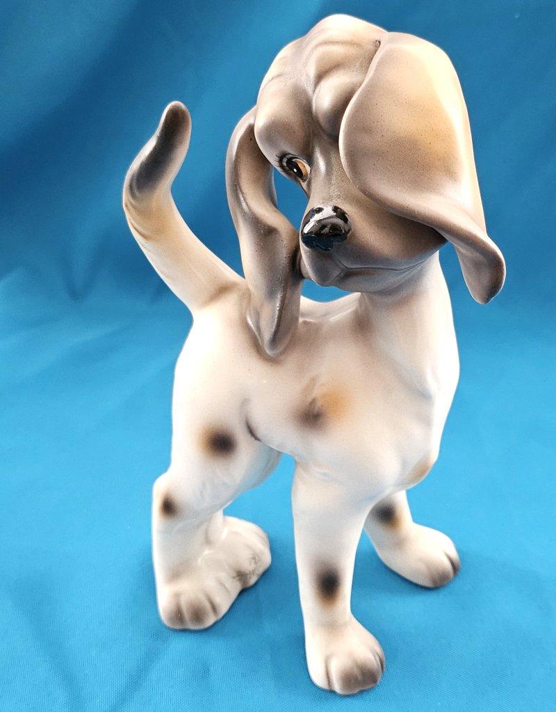 Escultura de cachorro / perro de porcelana MCM de 20 cm de alto - OFERTA DE CIERRE en Bueno estado para la venta en Warrenton, OR