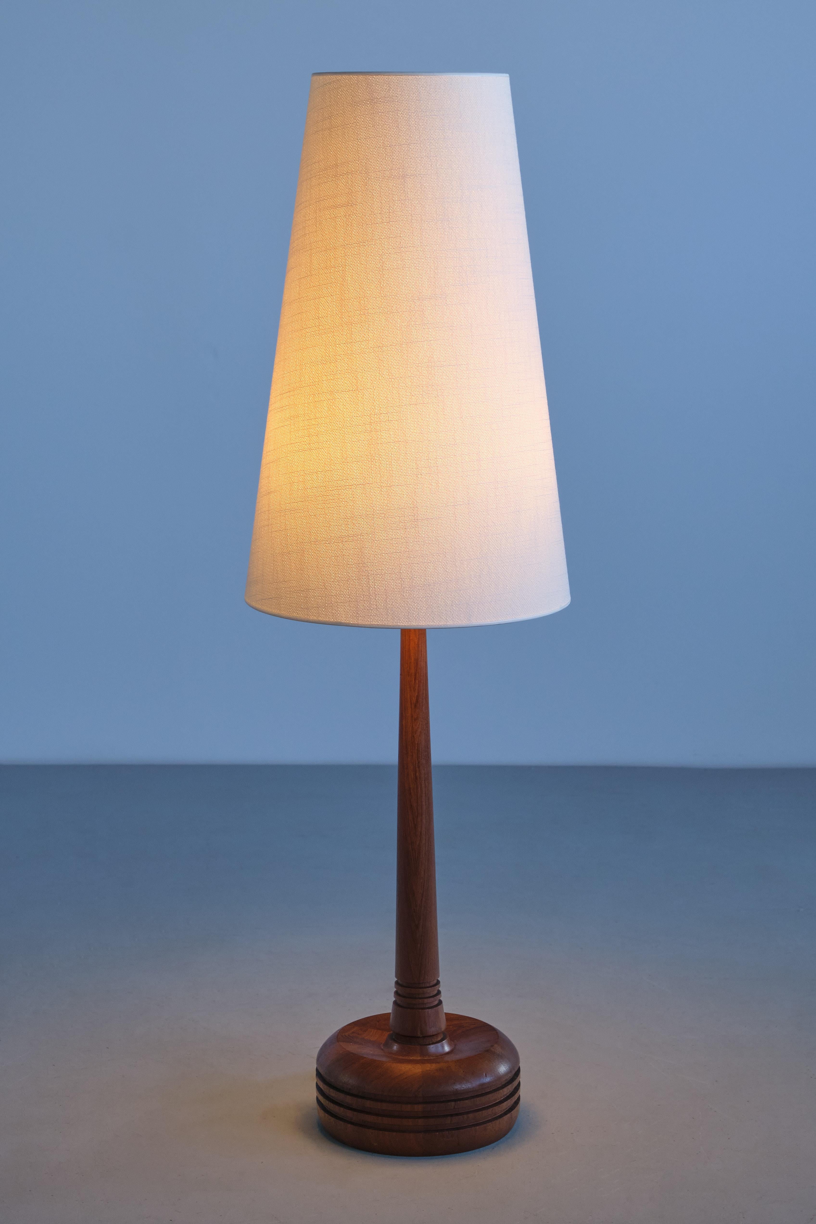 Tall Stilarmatur Tranås Table Lamp in Teak Wood with Cone Shade, Sweden, 1960s For Sale 2