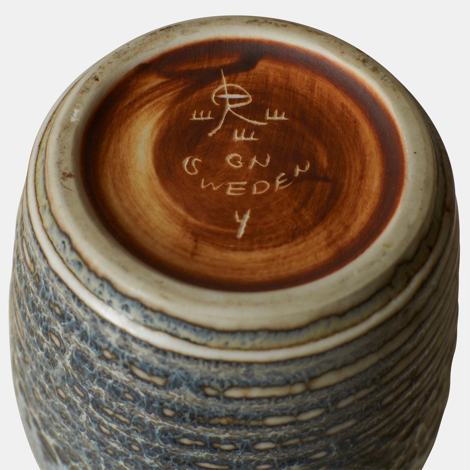 Milieu du XXe siècle Grand vase en grès de Gunnar Nylund en vente
