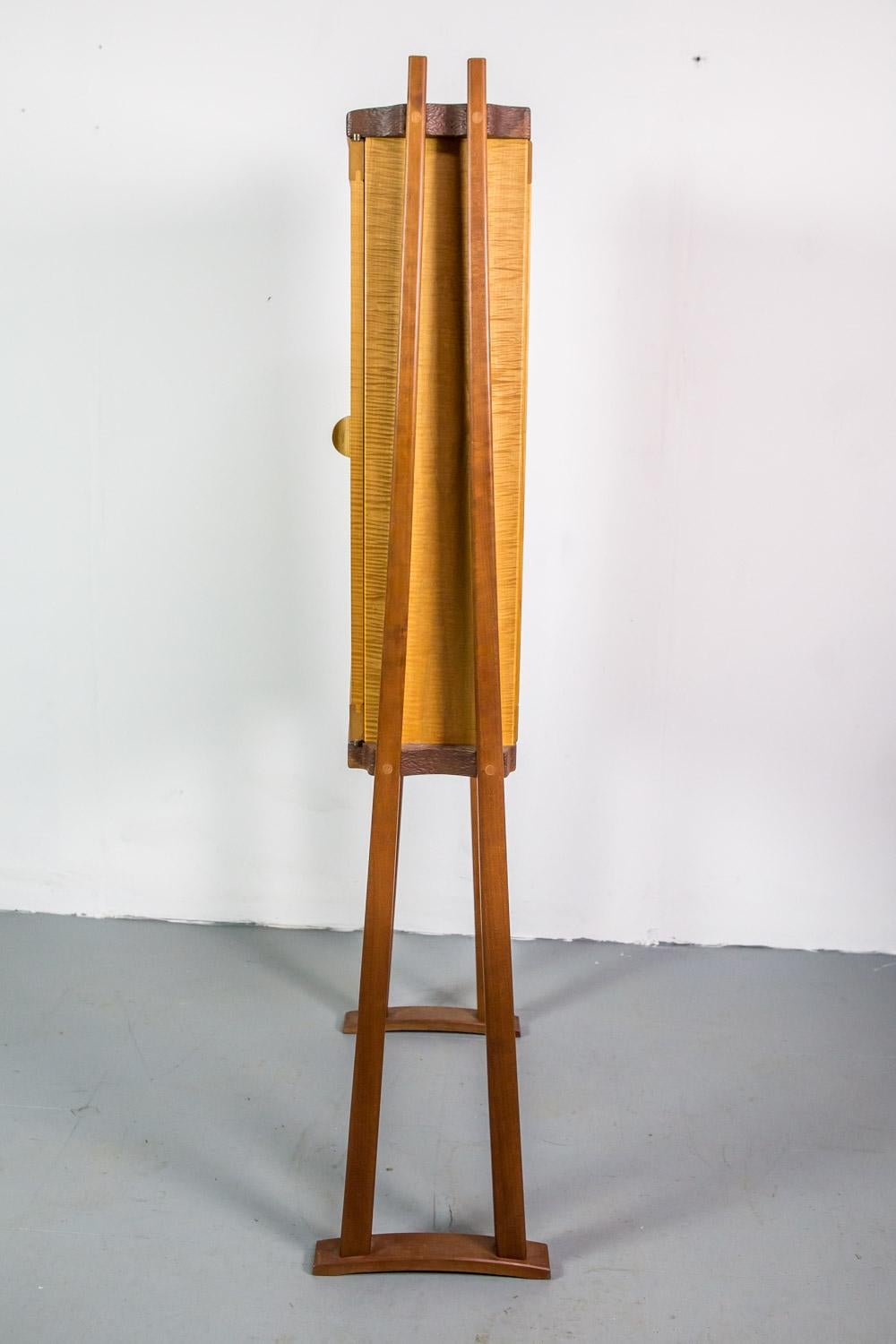 Studio Cabinet aus Wood von Mike Bartell, amerikanischer Kunsthandwerker (American Arts and Crafts) im Angebot