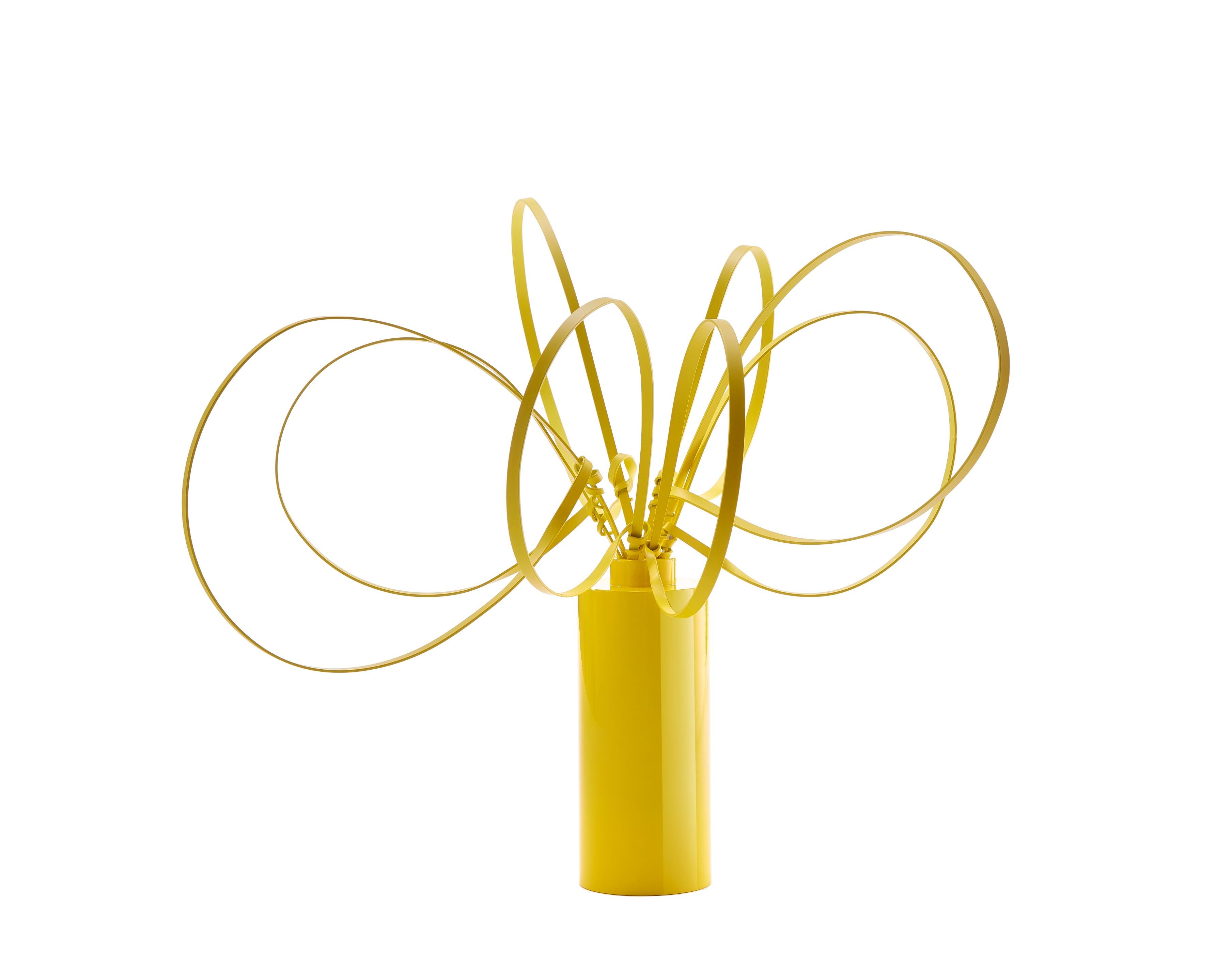Tall sunshine swirls by Art Flower Maker
Unique piece.
Dimensions: Ø 58 x H 43cm.
Materials: powder coated bright yellow shiny / matte aluminium.

The artistic eye of The Art Flower Maker combined with Italian artisanal metalwork has brought to life