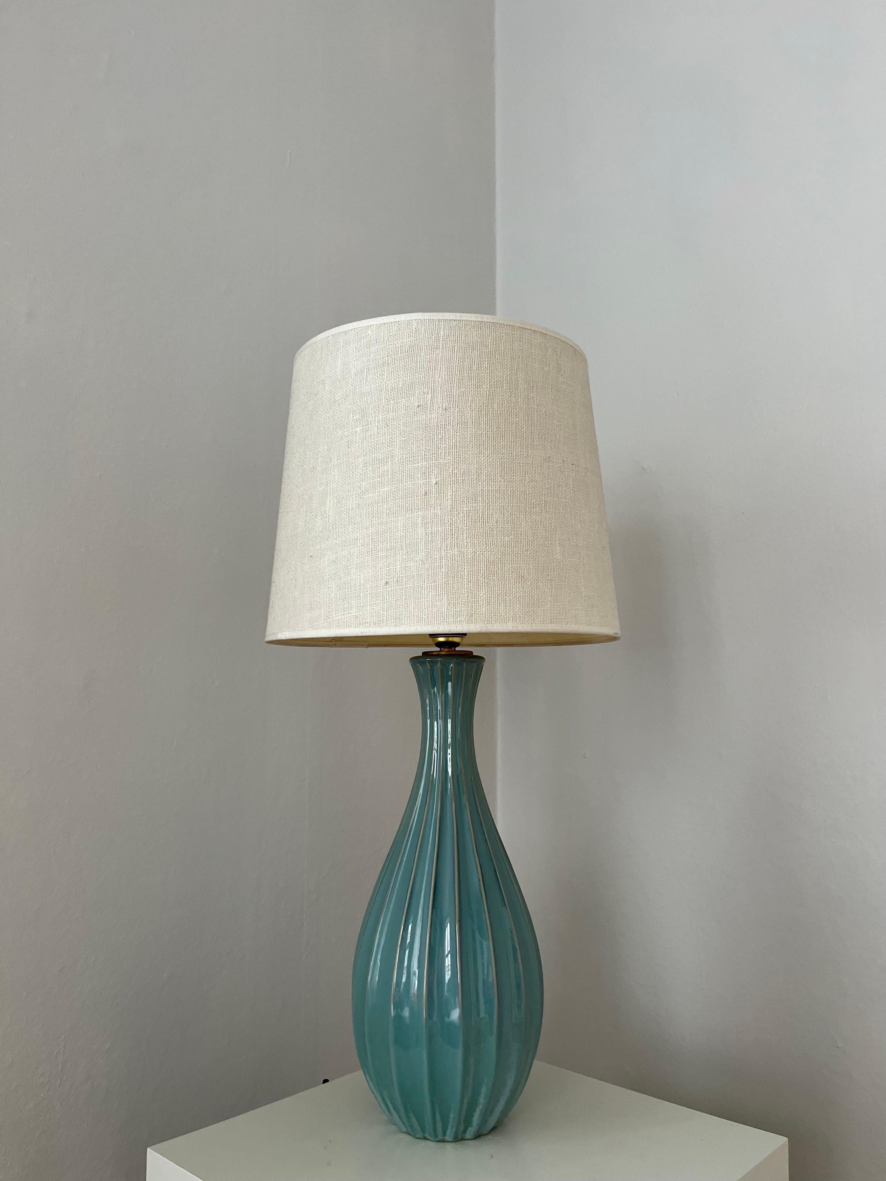 Tall Swedish Mid-Century fluted ceramic table lamp  23