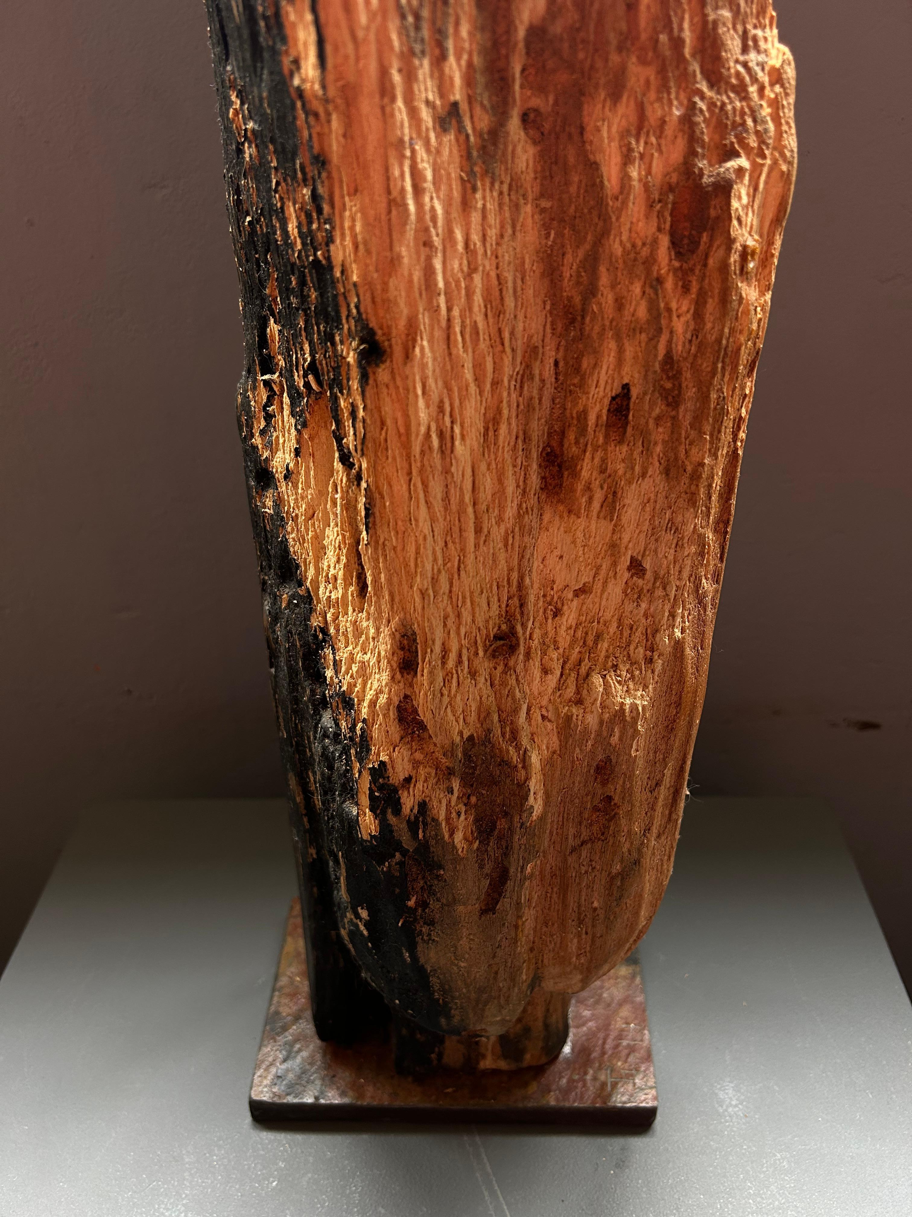 Artisanat Grande sculpture suédoise en bois organique de style wabi sabi  en vente