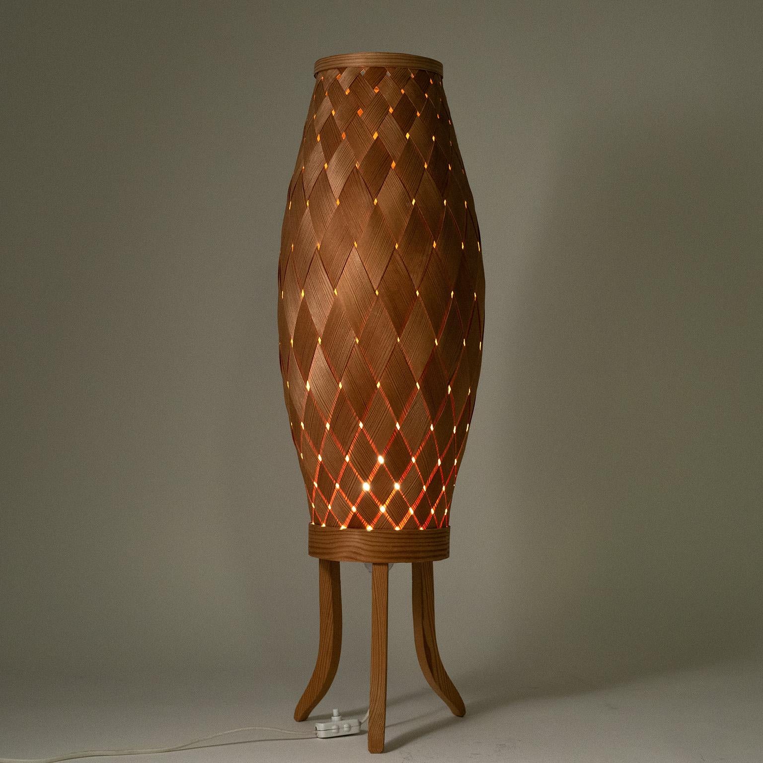 Tall Swedish Pinewood Table Lamp, 1960s For Sale 4