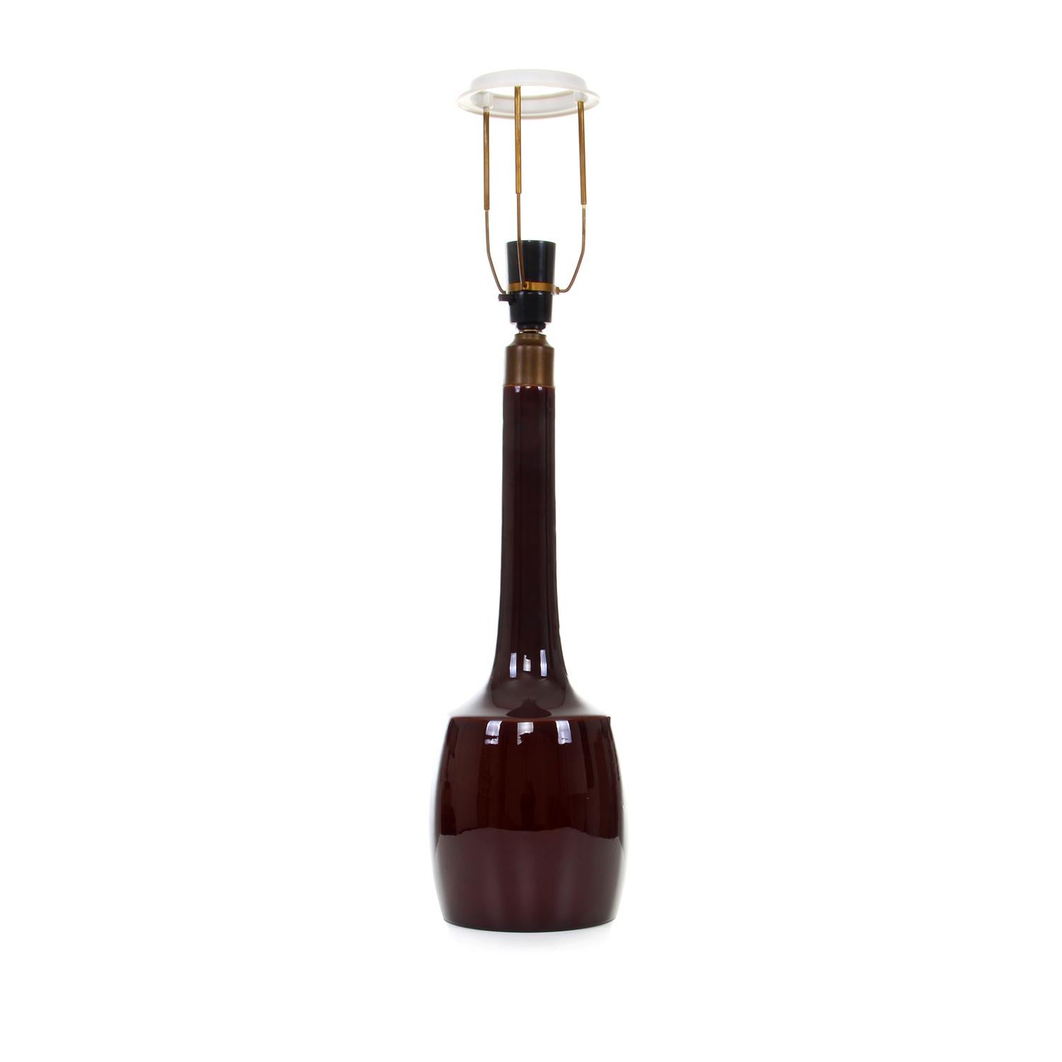 Tall Table Light by Knabstrup Keramik 1960s, Burgundy Ceramic Lamp with Shade In Good Condition In Brondby, Copenhagen