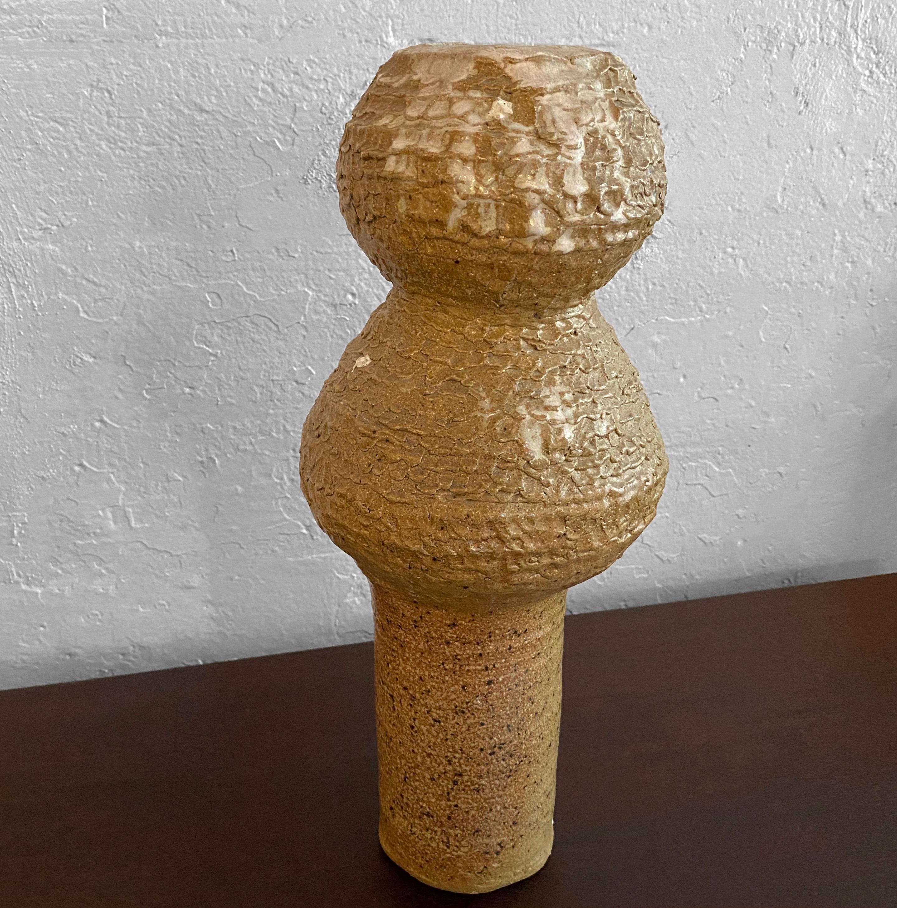 Tall Tan Brutalist Art Pottery Vase In Good Condition In Brooklyn, NY