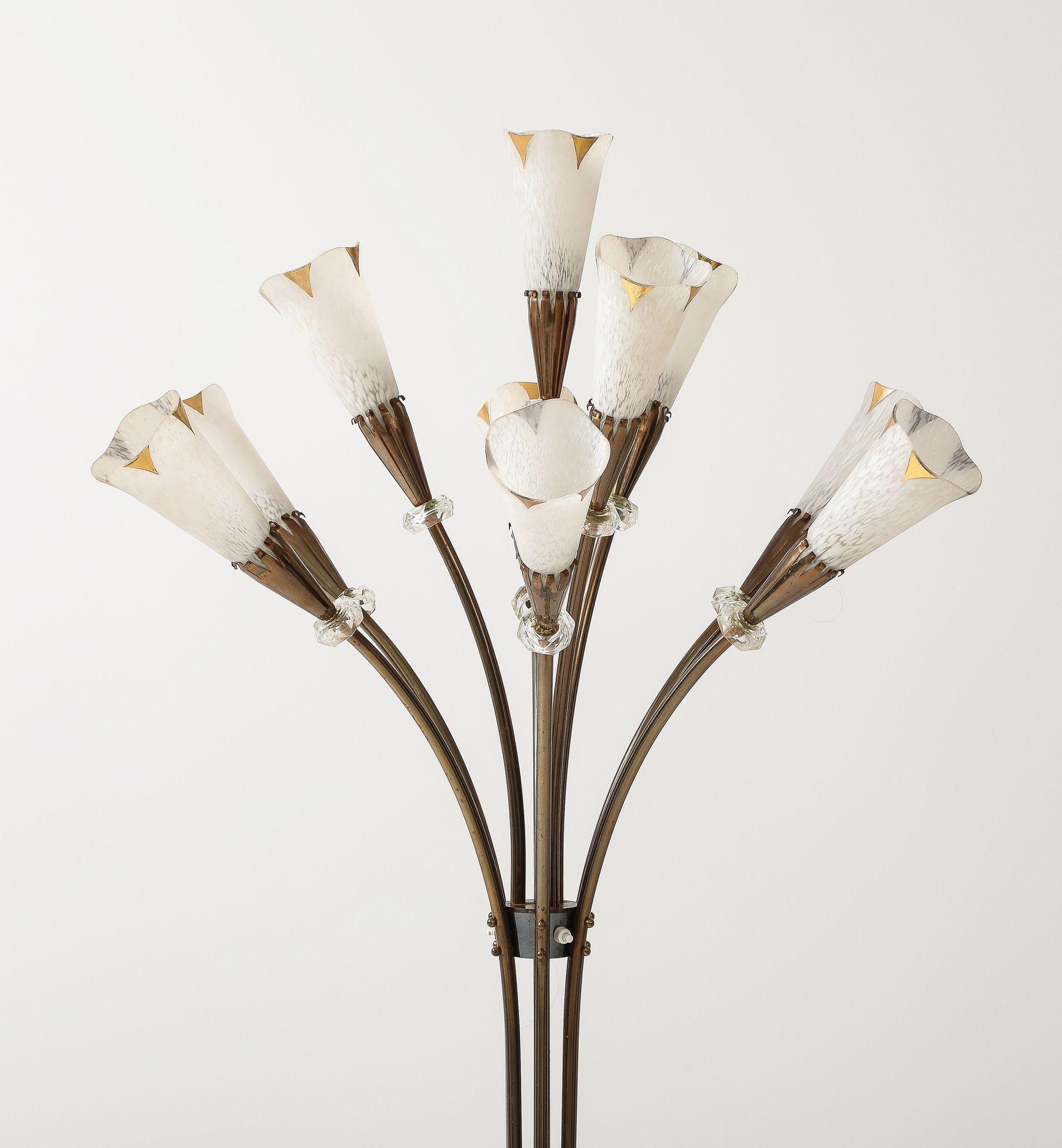 Milieu du XXe siècle Grand lampadaire français à dix lumières en vente