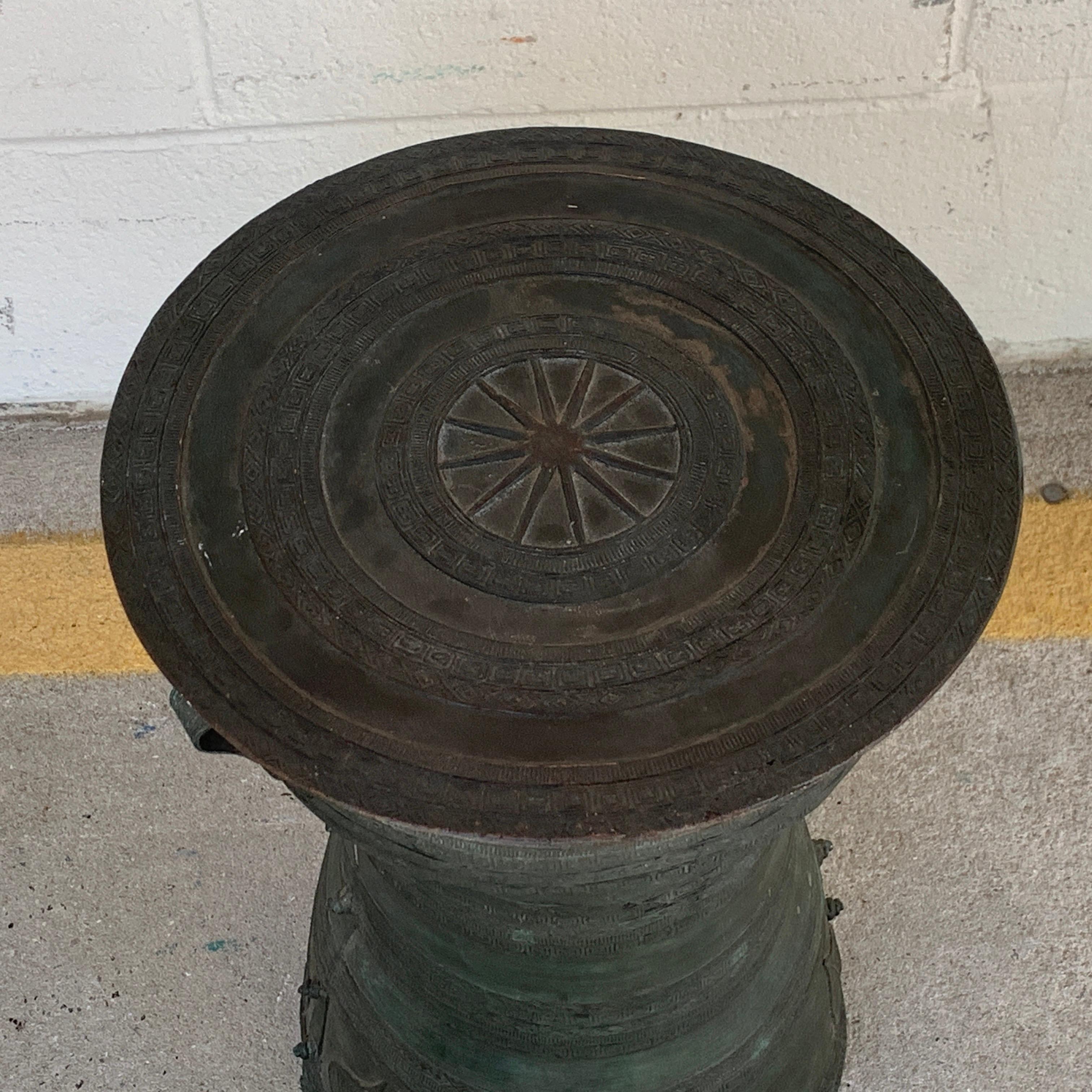 Autre Grand tambour de pluie en bronze d'Asie du Sud-Est / tambour Dong Son