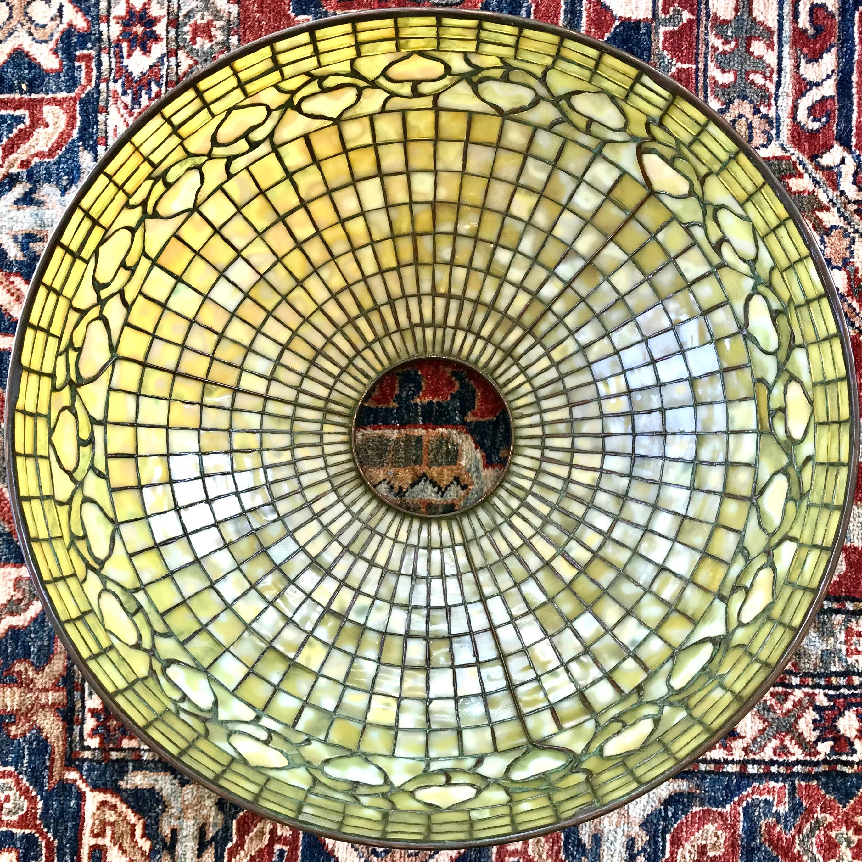 Tall Tiffany Studios Geometric 20” Vine Border Table Lamp For Sale 4