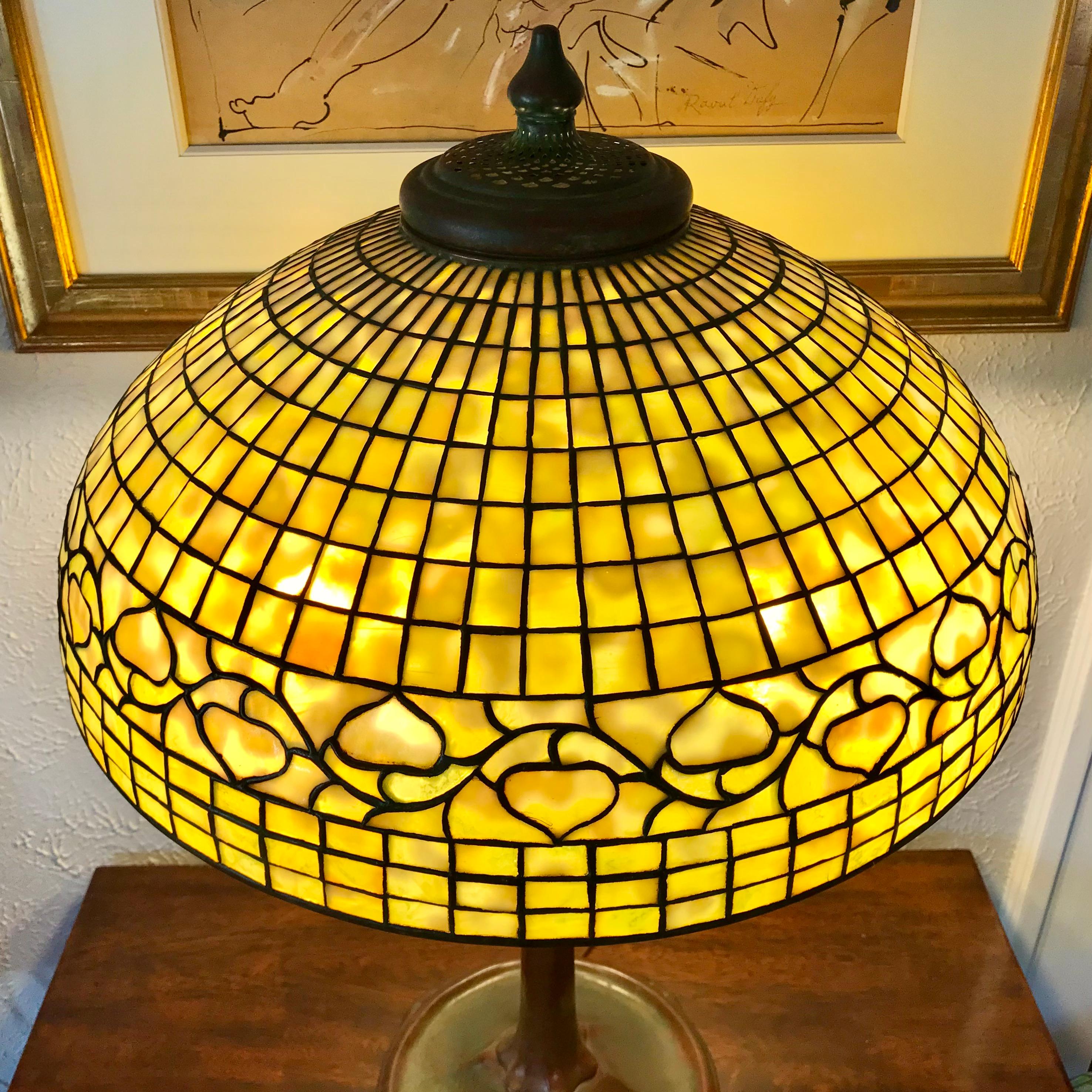 Cast Tall Tiffany Studios Geometric 20” Vine Border Table Lamp For Sale