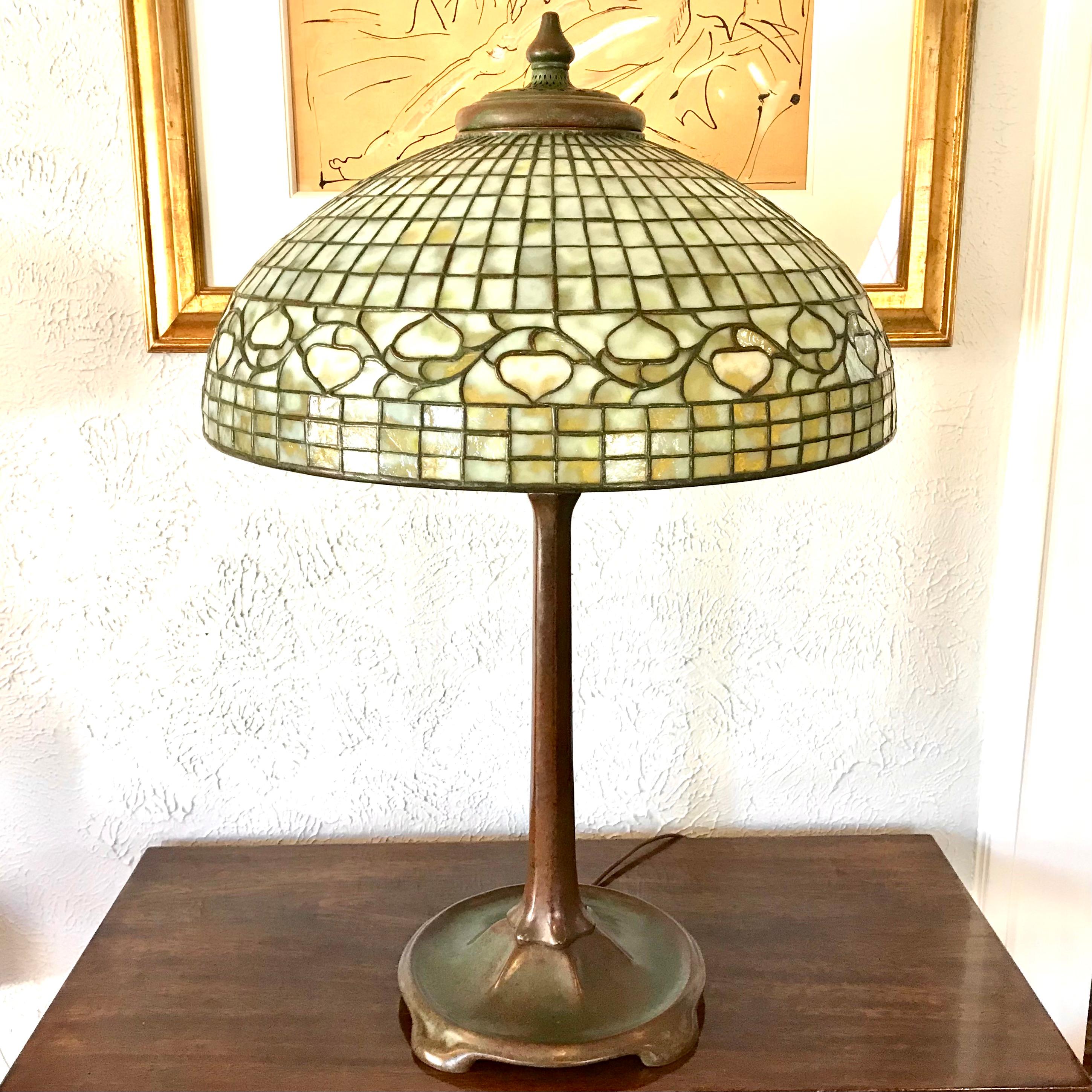 Bronze Tall Tiffany Studios Geometric 20” Vine Border Table Lamp For Sale