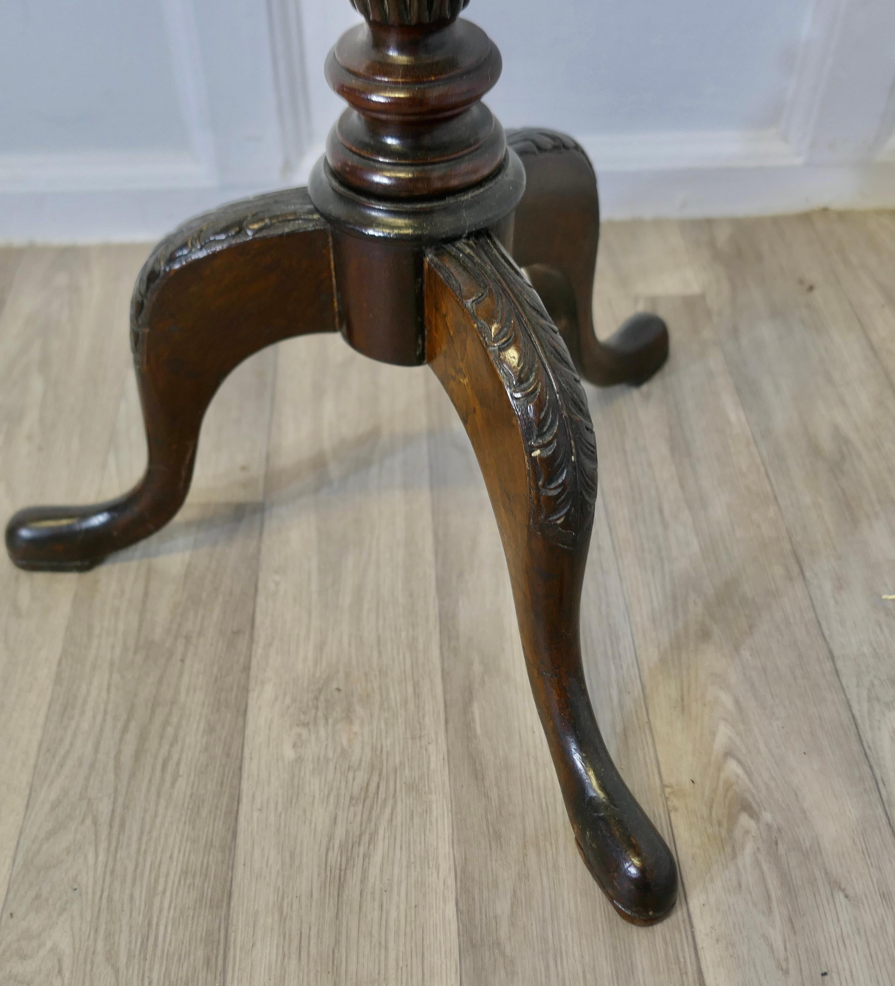 Grand Torchère ou Stand de lampe  Il s'agit d'une pièce de qualité en vente 1