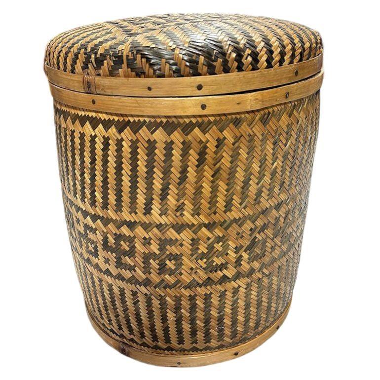 Tall Traditional Thai Hand Woven Wicker Rice Storage Basket w/ Lid For Sale 3
