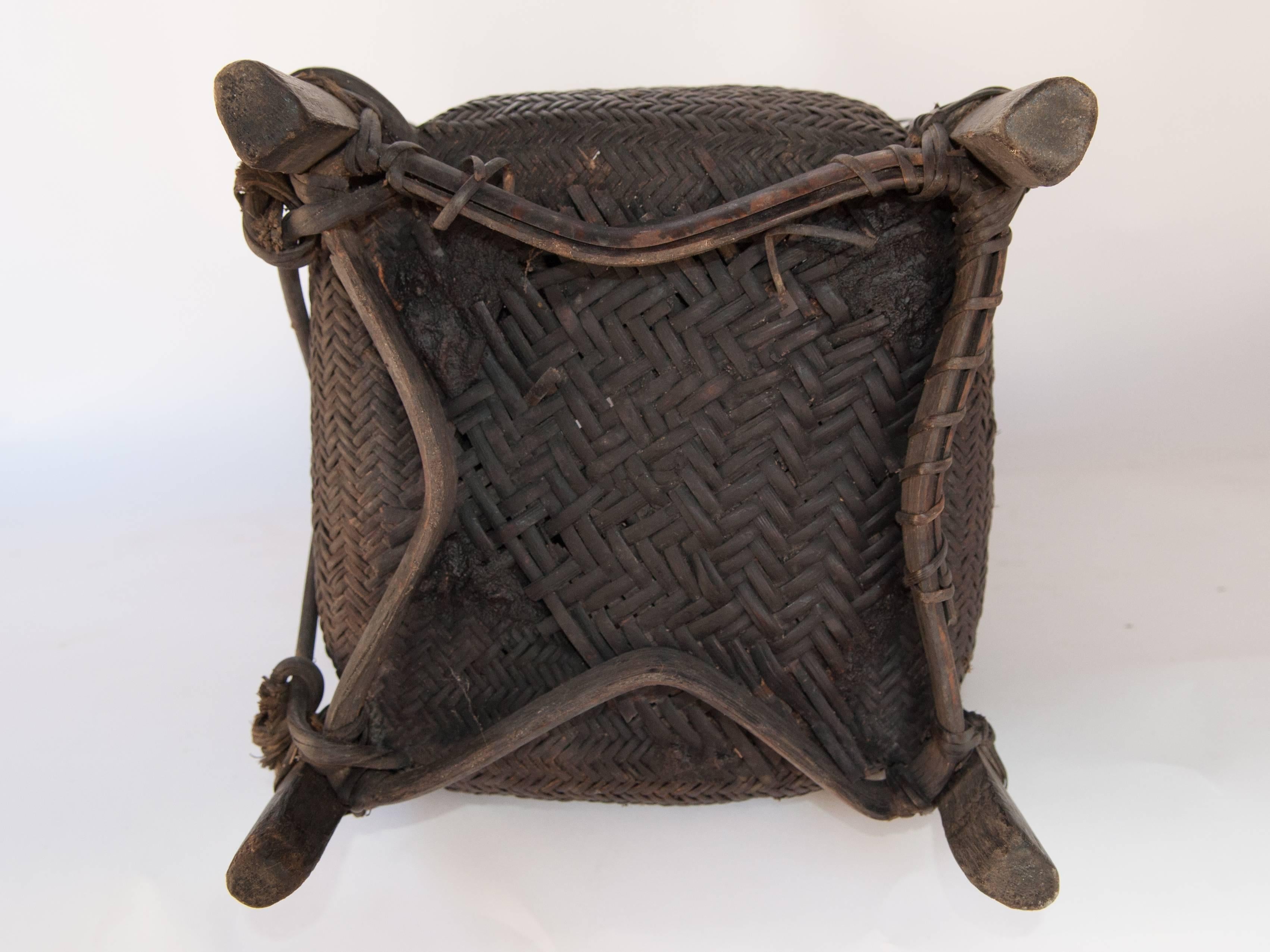 Tall Tribal Grain Storage Basket from Borneo, Mid-Late 20th Century 3