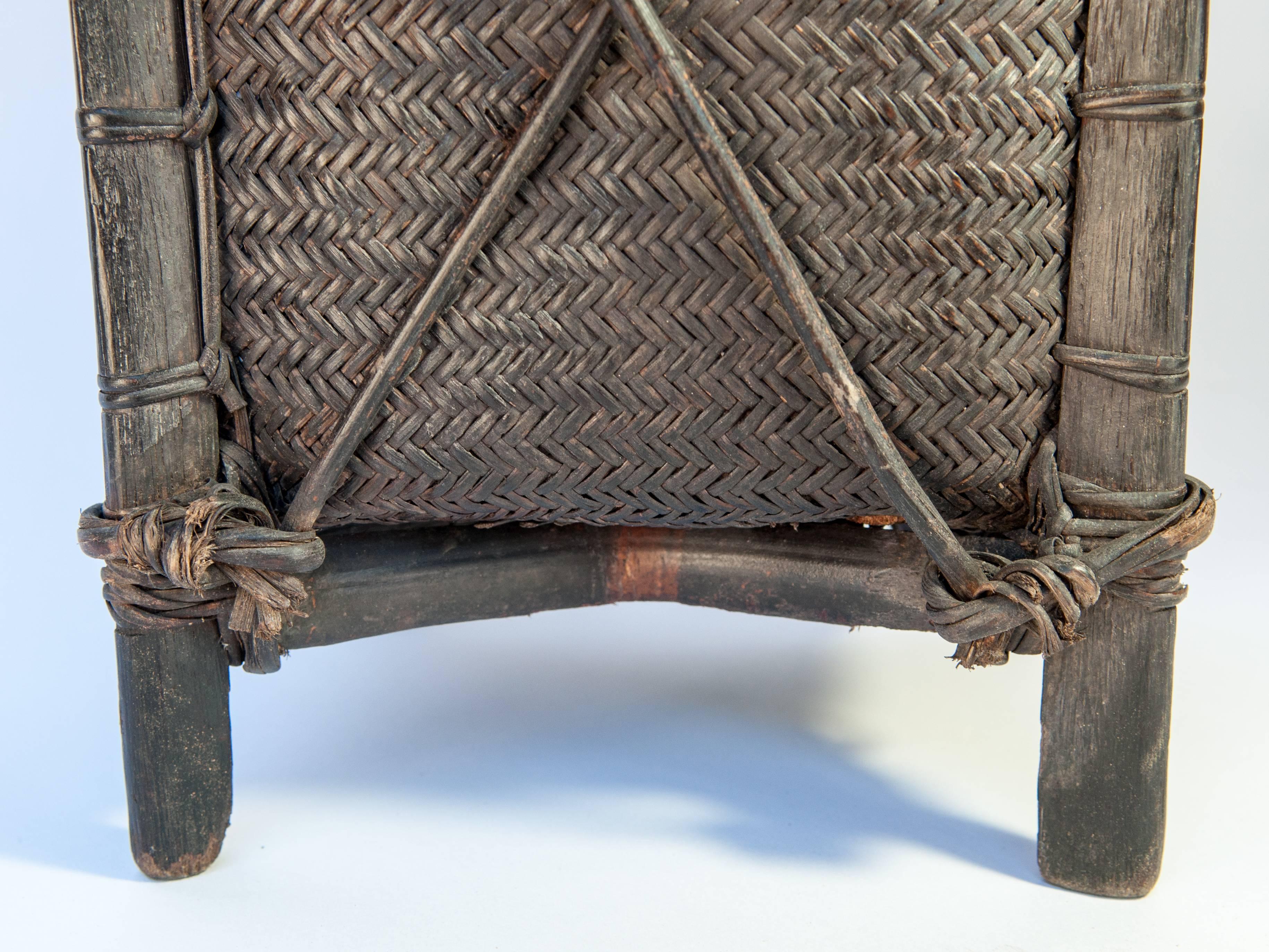 Tall Tribal Grain Storage Basket from Borneo, Mid-Late 20th Century 1