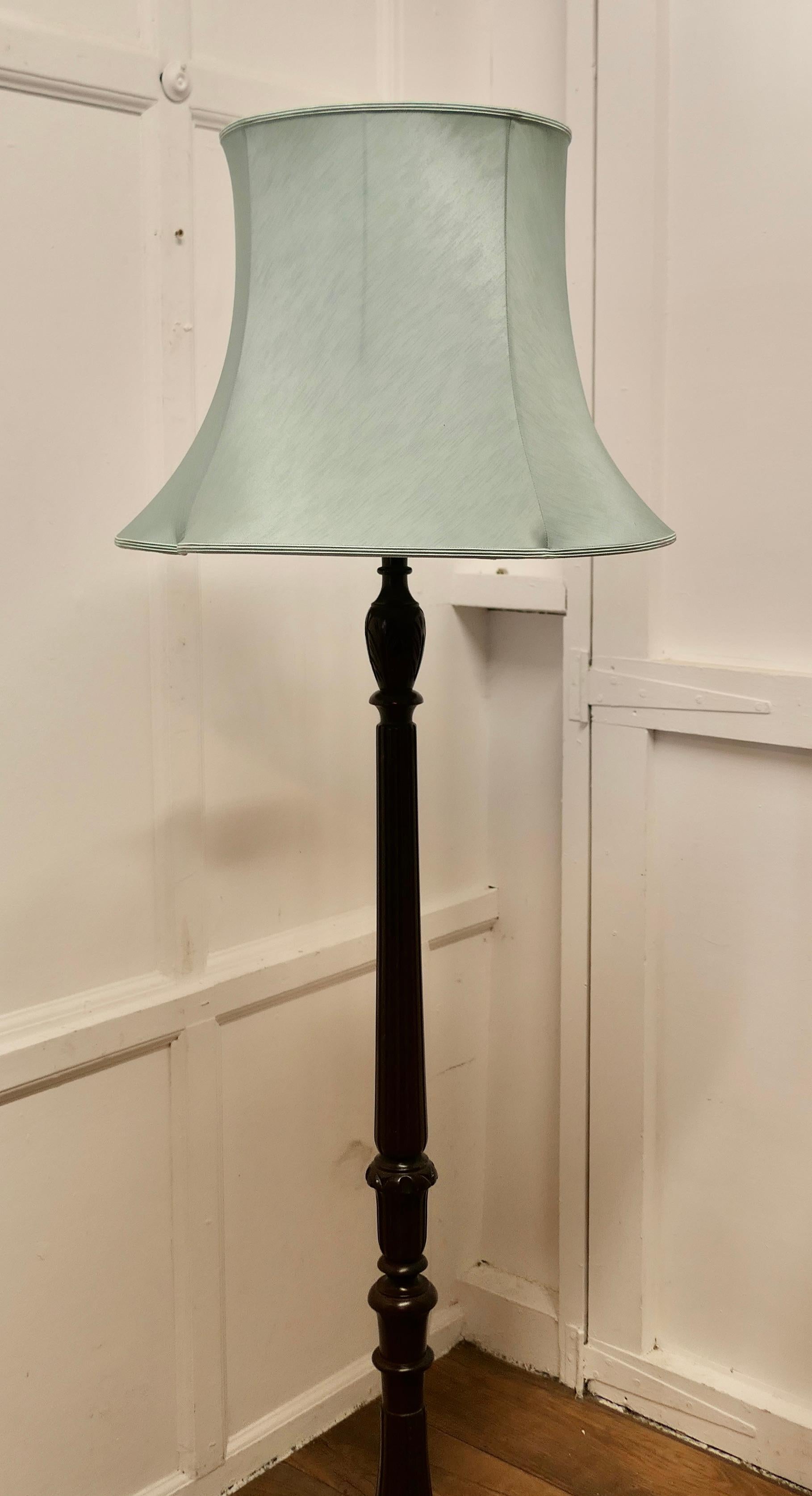 Mid-20th Century Tall Turned Floor Lamp, Standard Lamp     This is a very attractive piece  For Sale