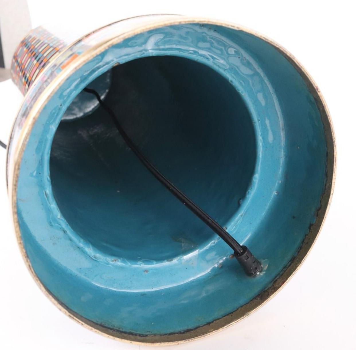Grande lampe de table cloisonnée à motifs géométriques dans le style de Fabienne Jouvin en vente 2