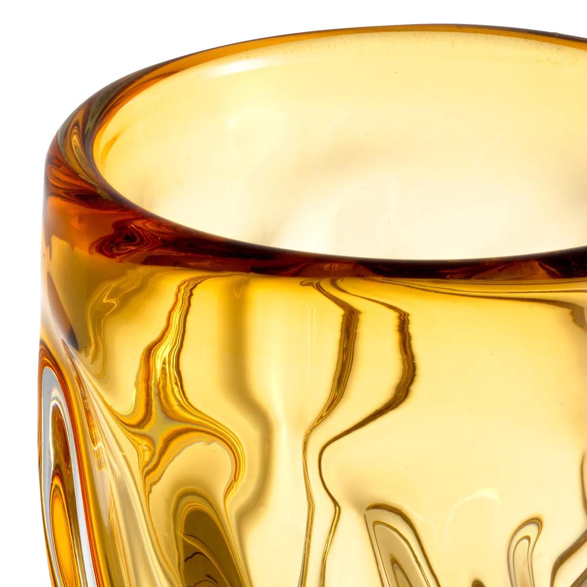 Moderne Grand vase en verre jaune soufflé à la bouche. en vente