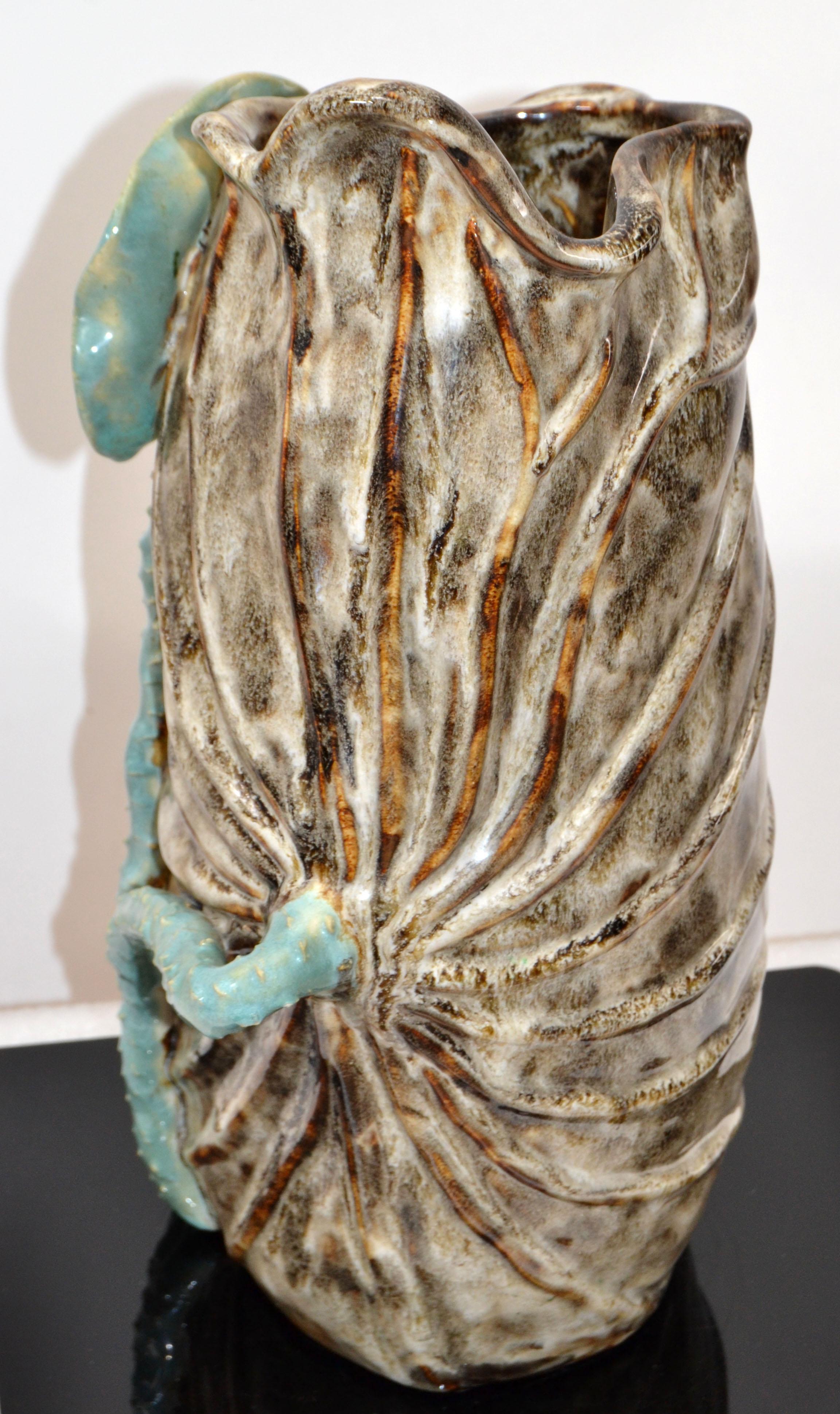 Tall Vase Mid-Century Modern Glazed Earthenware Frog & Crab Nautical Motif, 1970 In Good Condition For Sale In Miami, FL