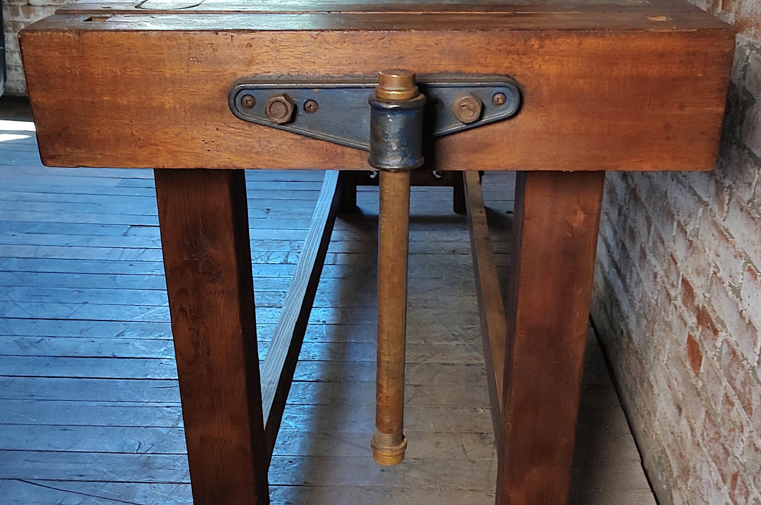 Grand étau double Vintage Établi de menuisier en vente 6