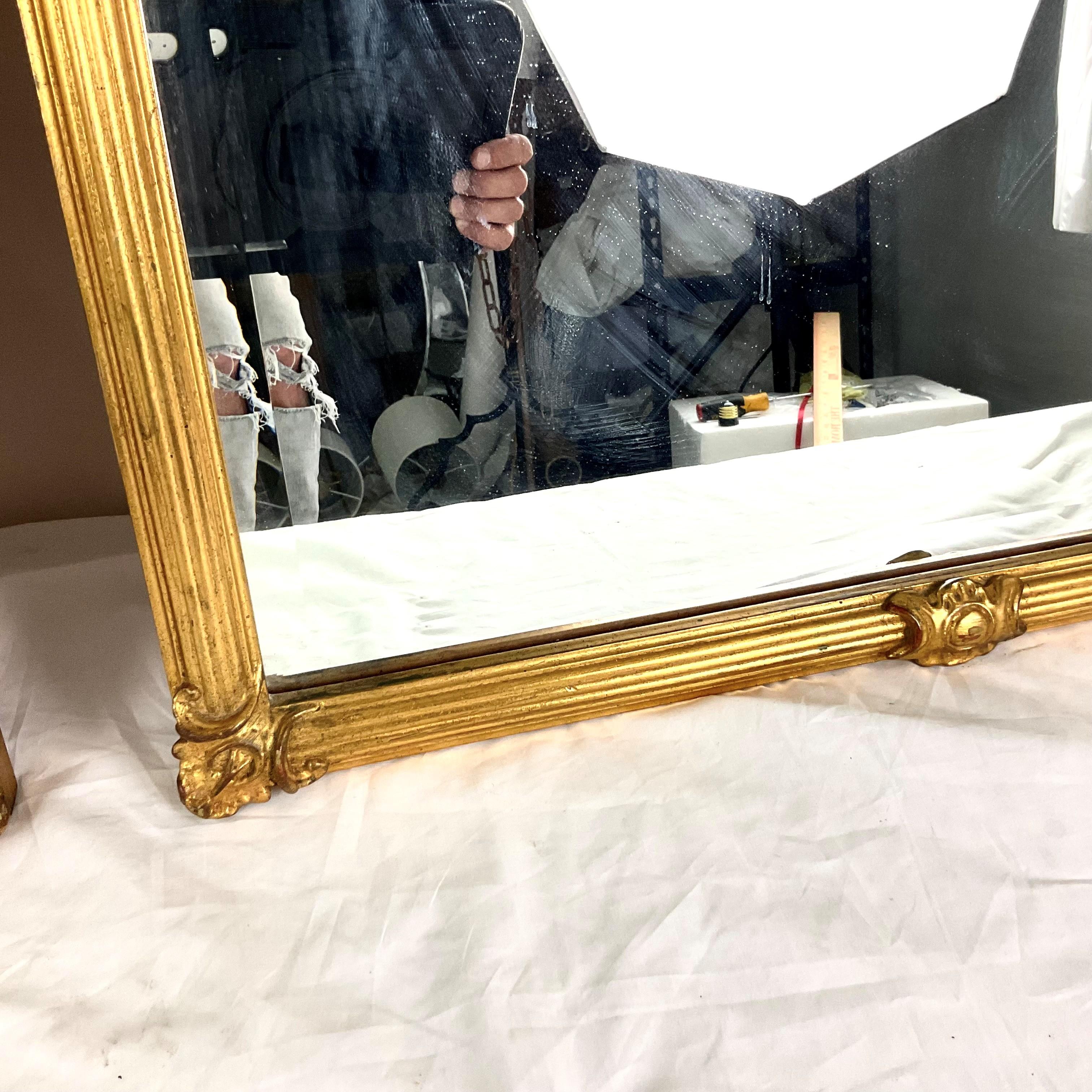 Coppia di specchi da toeletta alti e dorati d'epoca In condizioni buone in vendita a West Palm Beach, FL