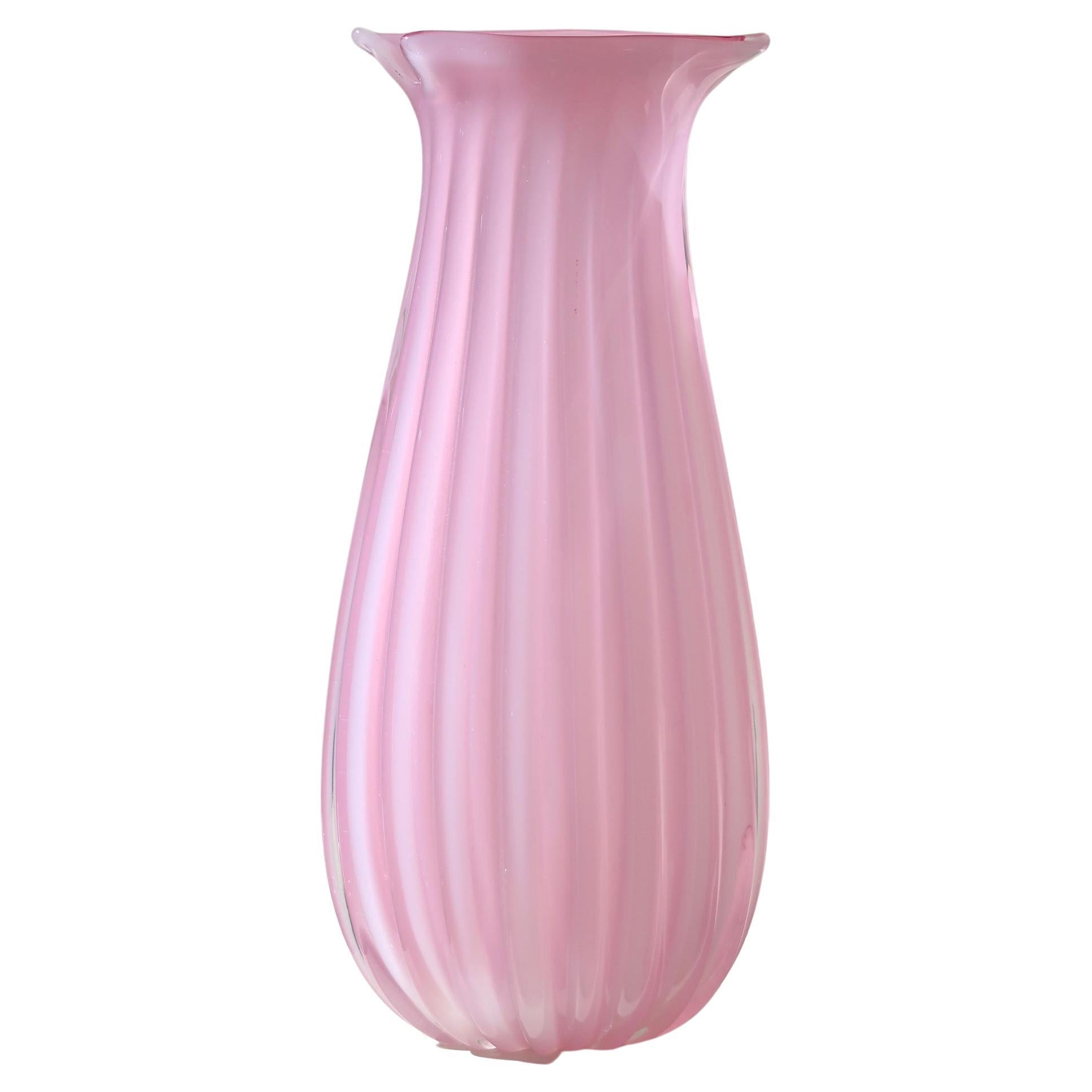 Jarrón alto Vintage Italian Glass rosa de Murano