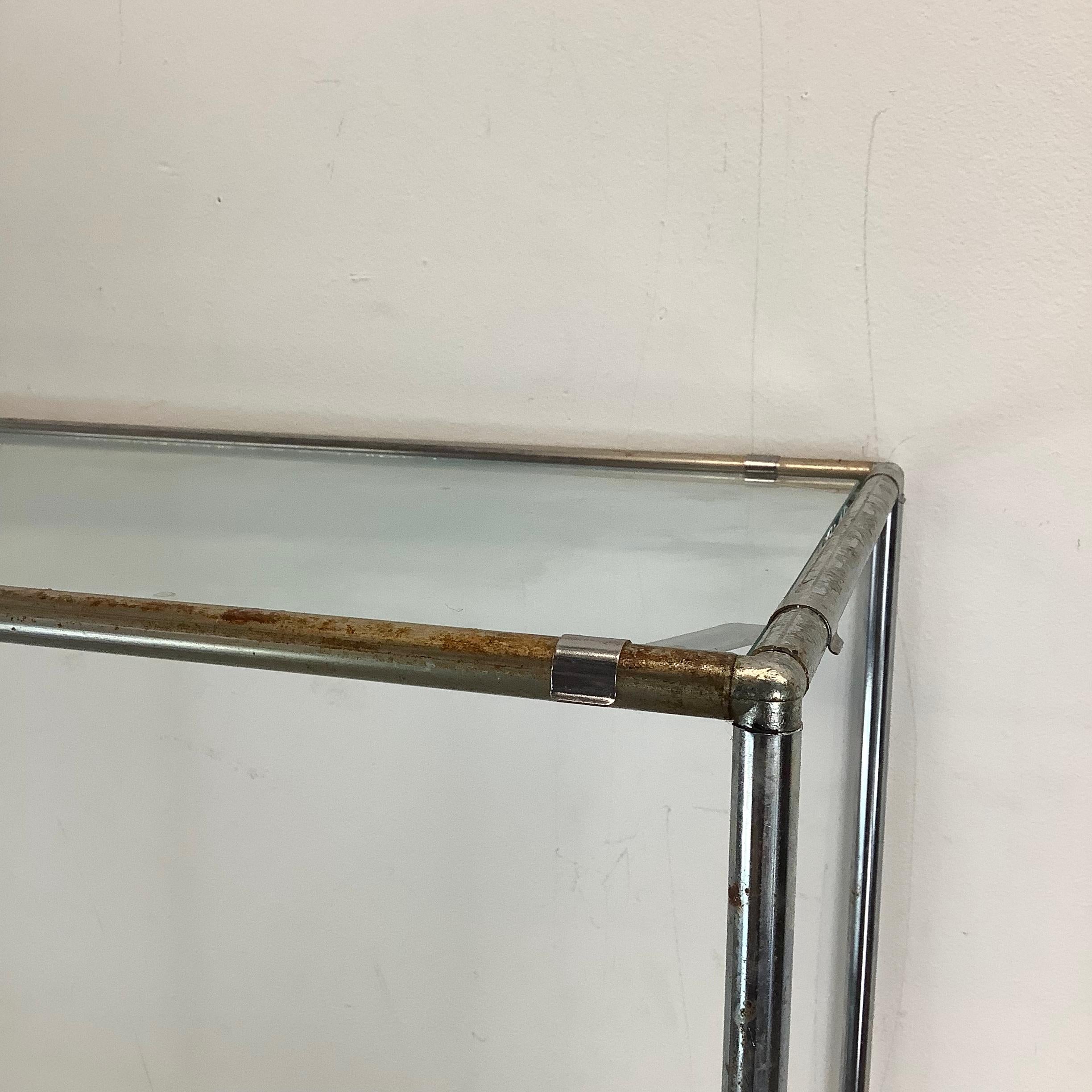 Tall Vintage Modern Etagere in vendita 5