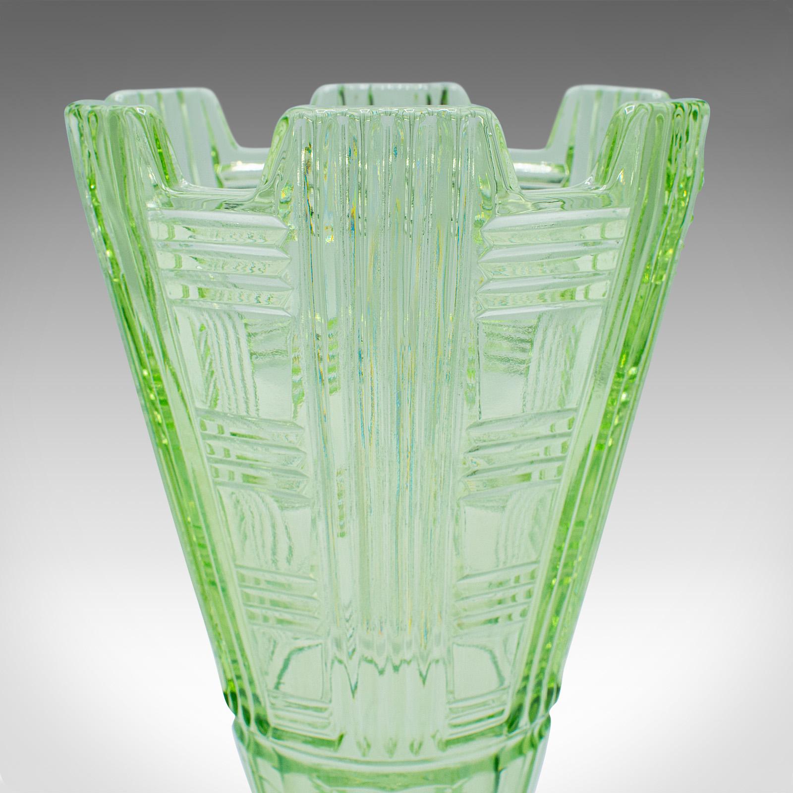 Tall Vintage Sharing Sundae Cup, English, Art Glass, Dessert Server, Circa 1930 For Sale 2