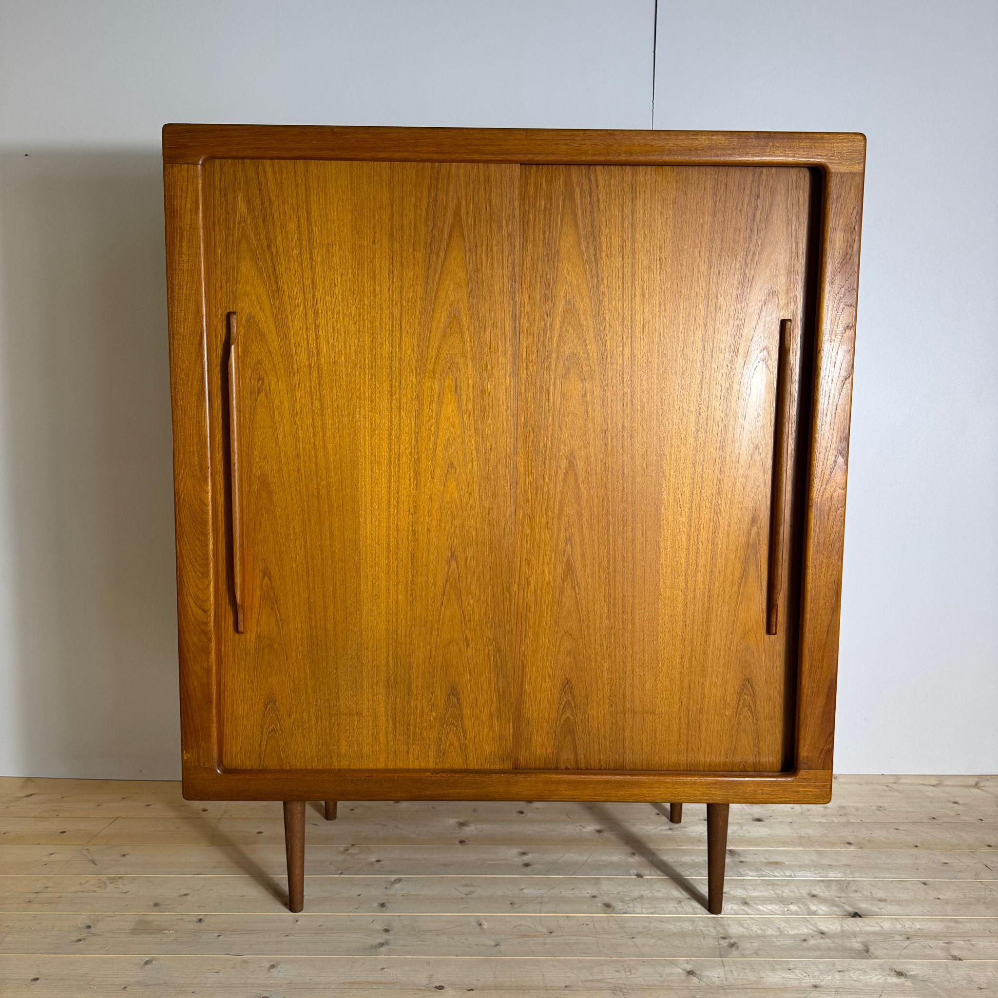 Veneer Tall vintage sideboard, Denmark 1960 For Sale