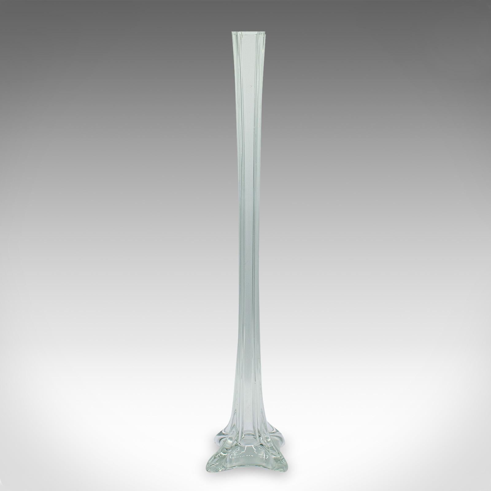Français Grand vase à tige vintage, français, verre, manchon cannelé, fleur, milieu du siècle, 1950 en vente