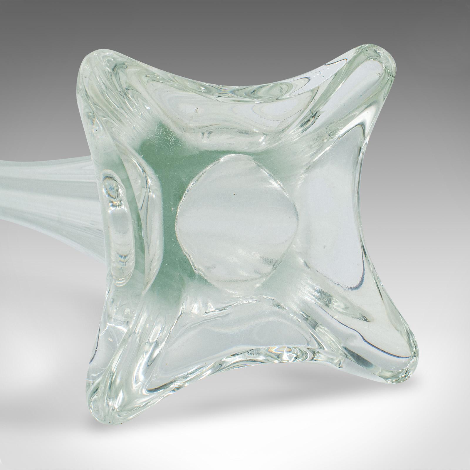 Grand vase à tige vintage, français, verre, manchon cannelé, fleur, milieu du siècle, 1950 en vente 2