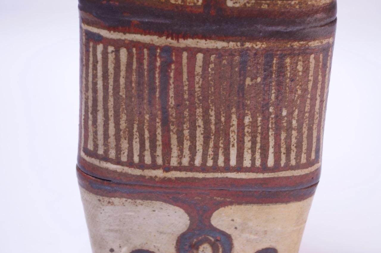 Große ausgestellte Vase aus Steingut im Vintage-Stil, Polk zugeschrieben im Angebot 7