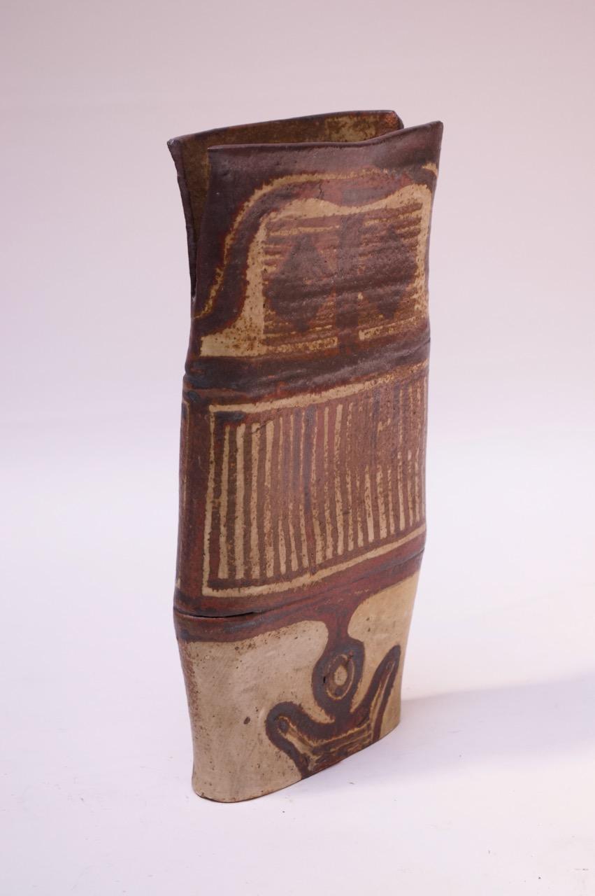 Große ausgestellte Vase aus Steingut im Vintage-Stil, Polk zugeschrieben (Moderne der Mitte des Jahrhunderts) im Angebot