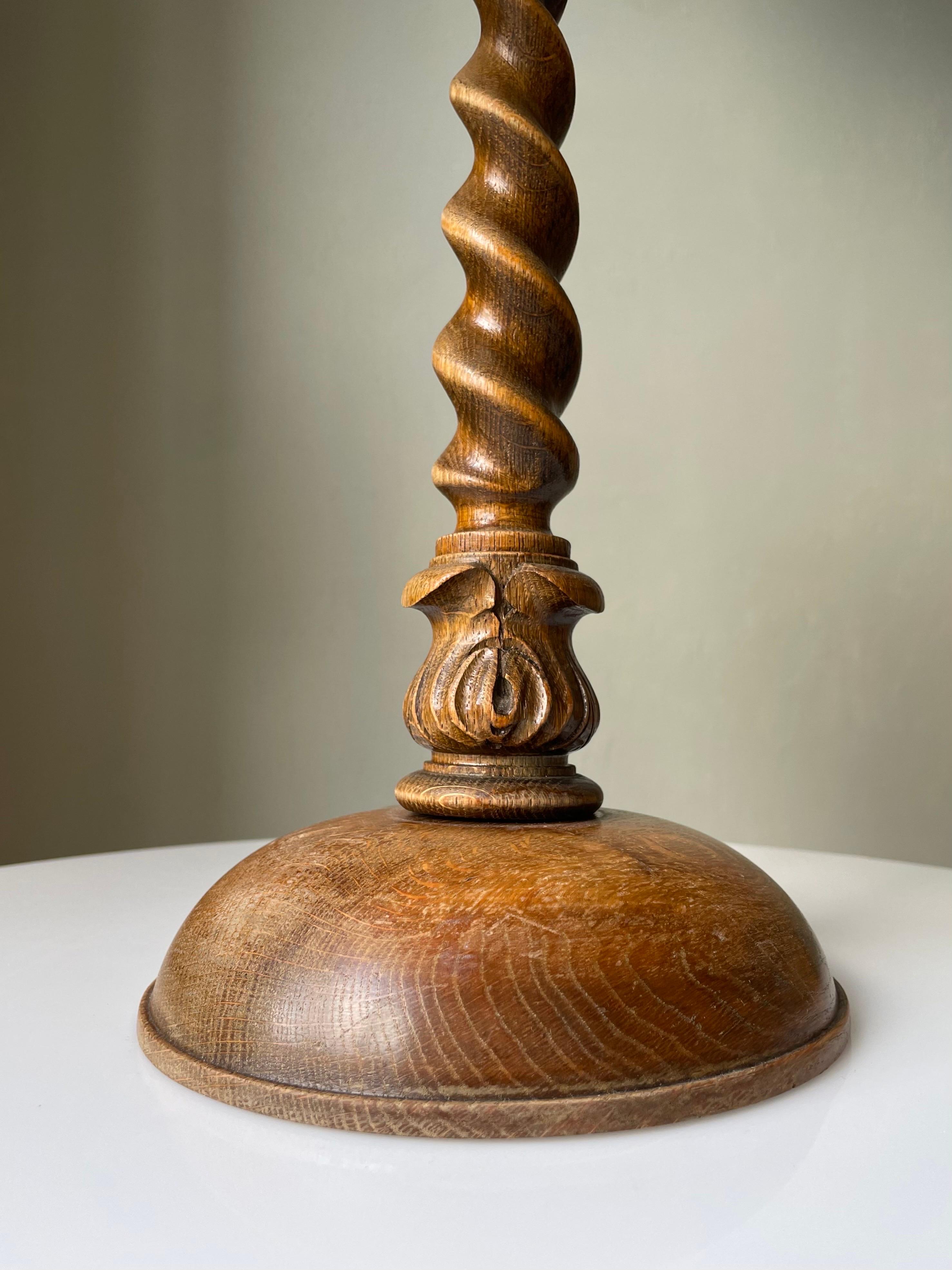 20th Century Tall Vintage Swirling Wooden Table Lamp, 1960s For Sale