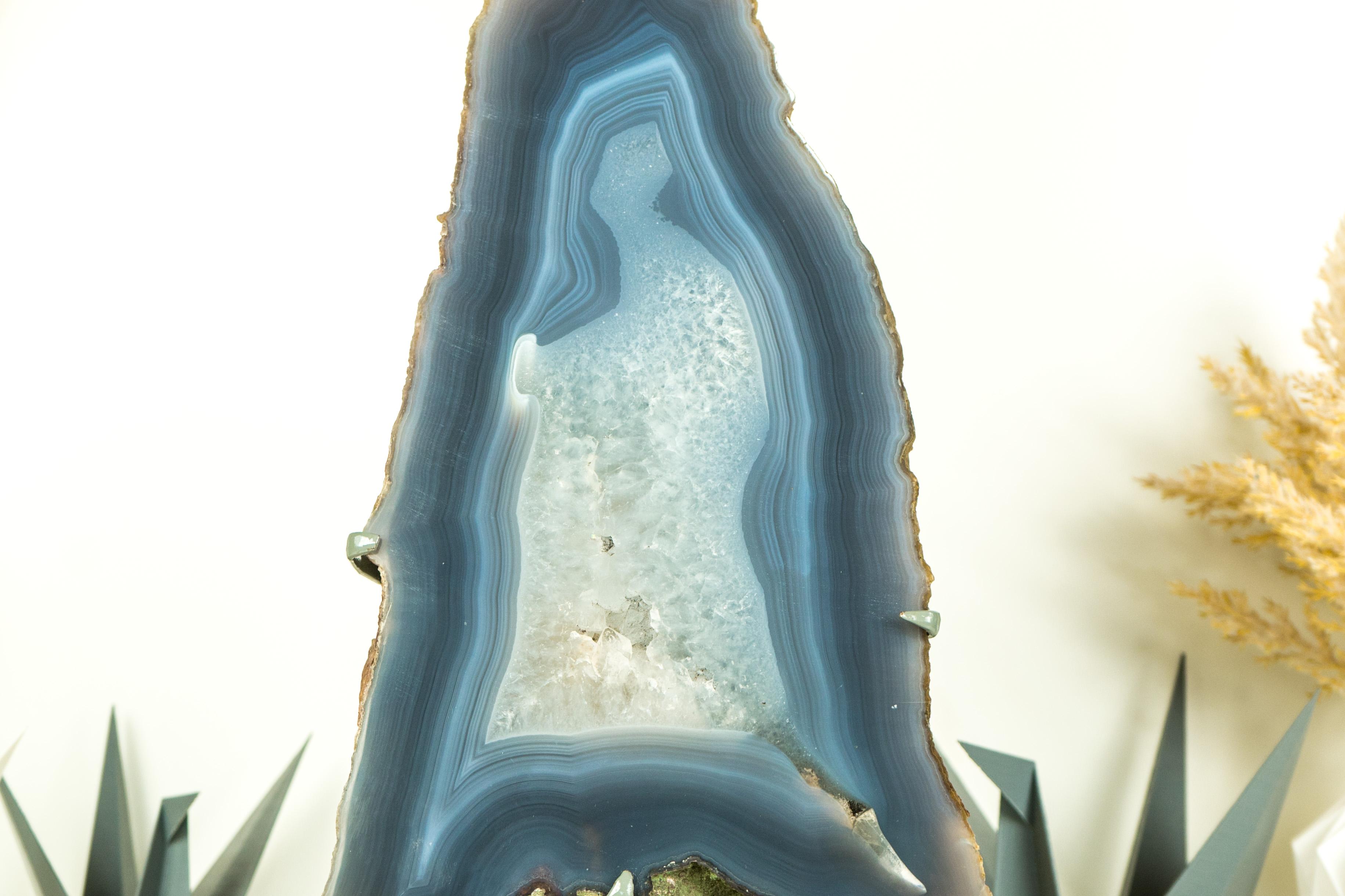 Fetta alta di geode di agata bianca e blu, completamente naturale 2