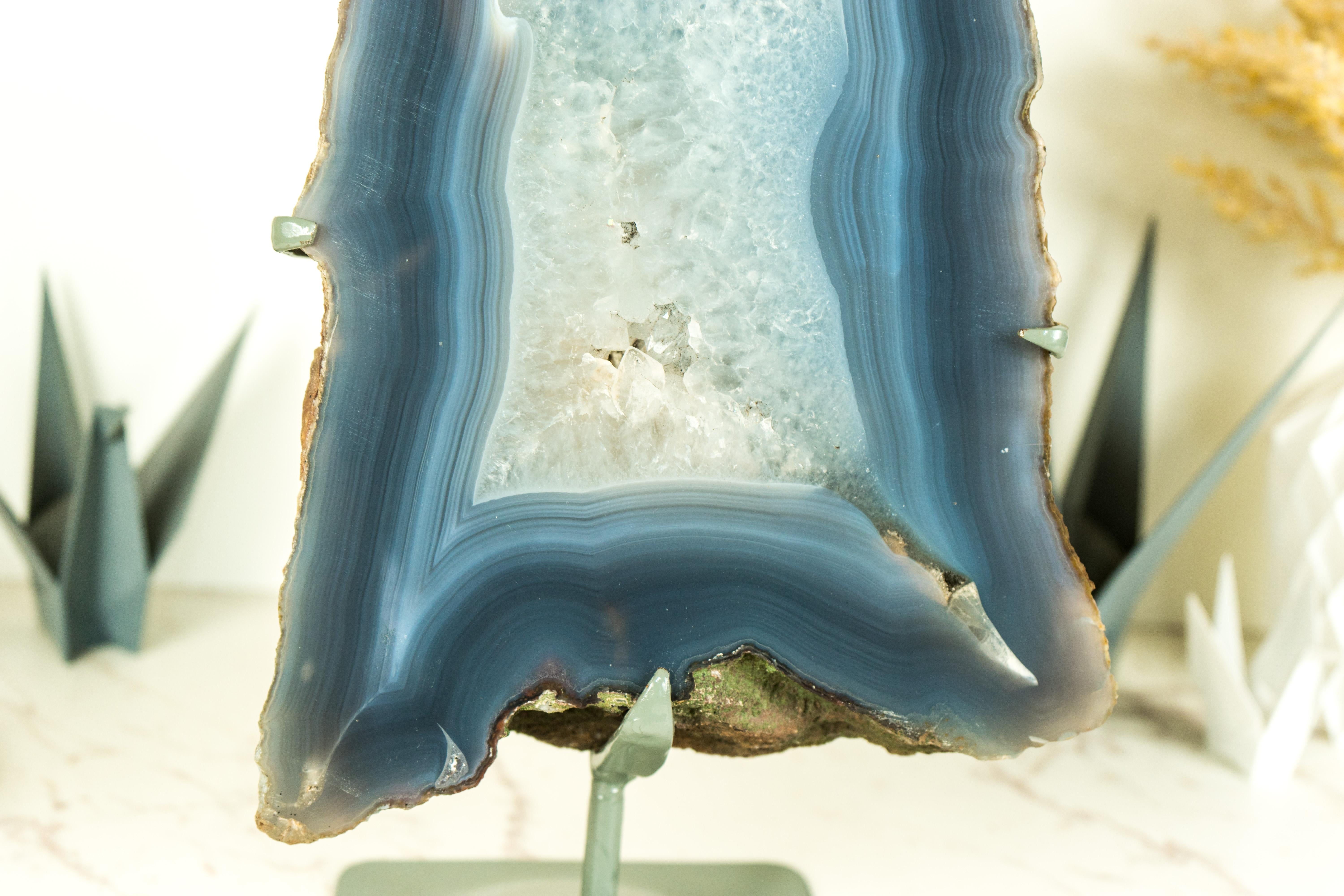 Fetta alta di geode di agata bianca e blu, completamente naturale 1